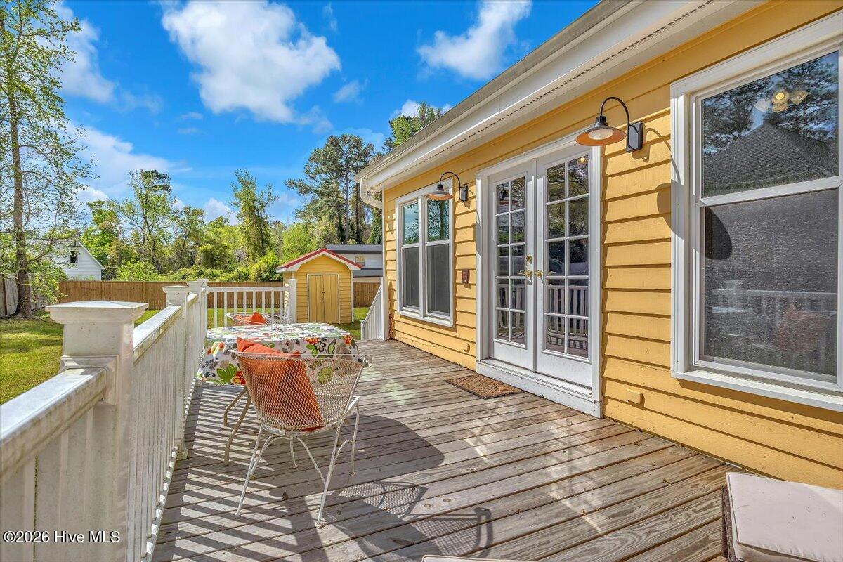 100565591 | Photo 72