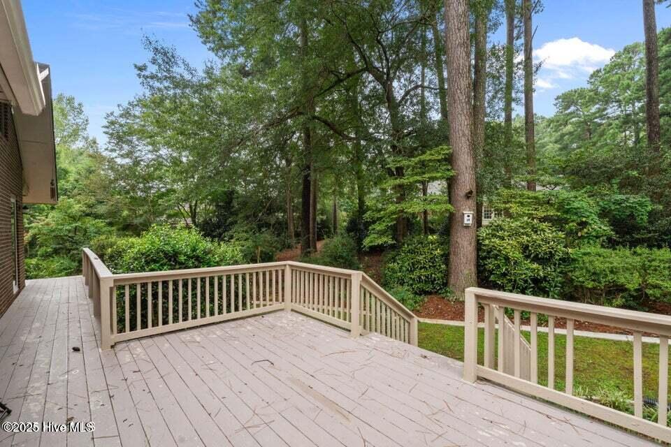 1705 Lord Ashley Drive
