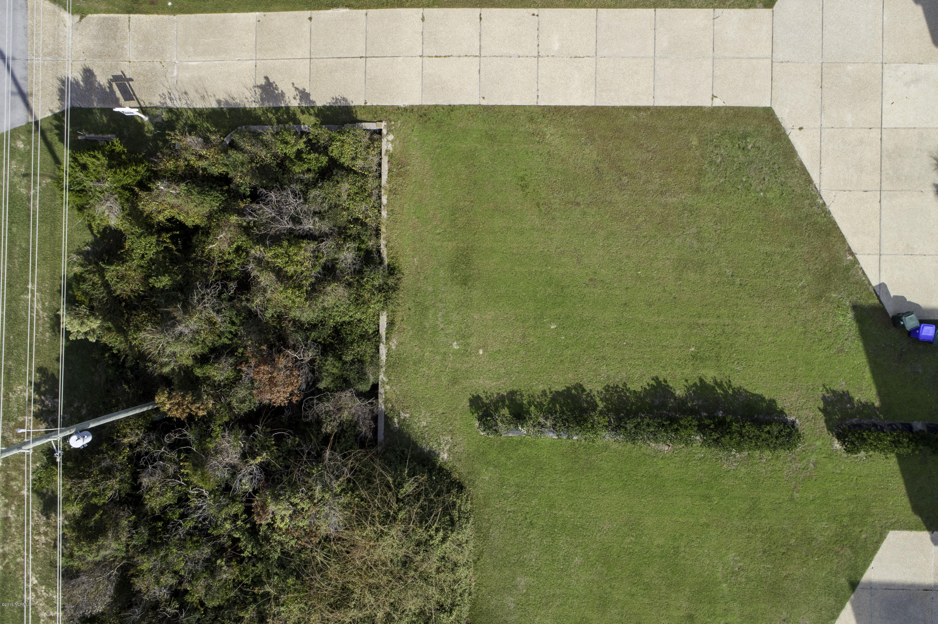 100568225 | Photo 13