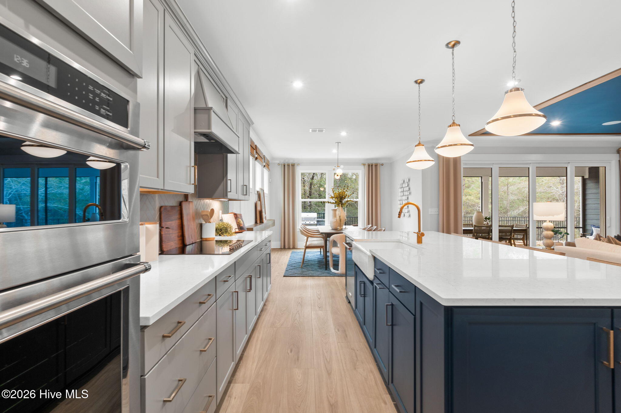 100552049 | Photo 20