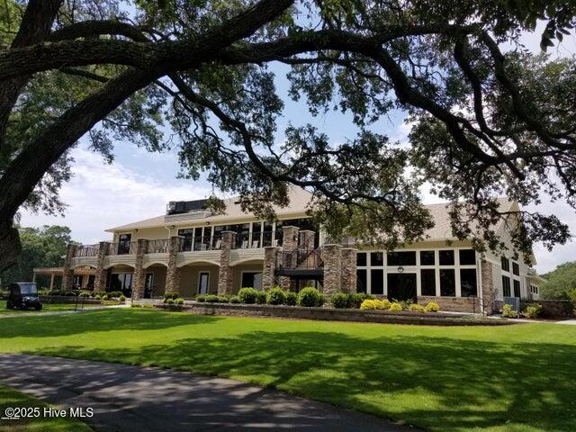 100522633 | Photo 53