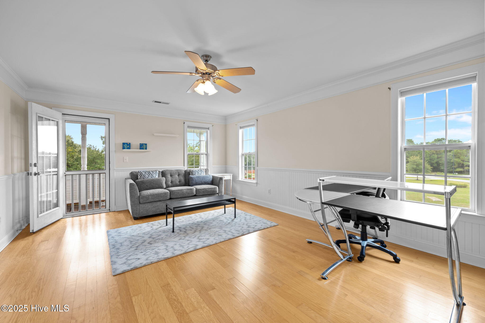 100530646 | Photo 43