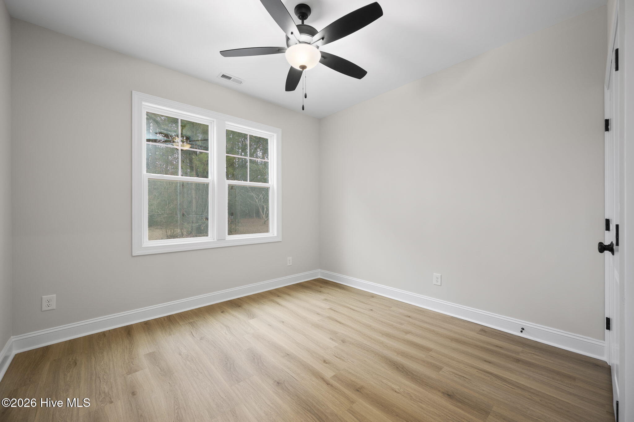 100516022 | Photo 34