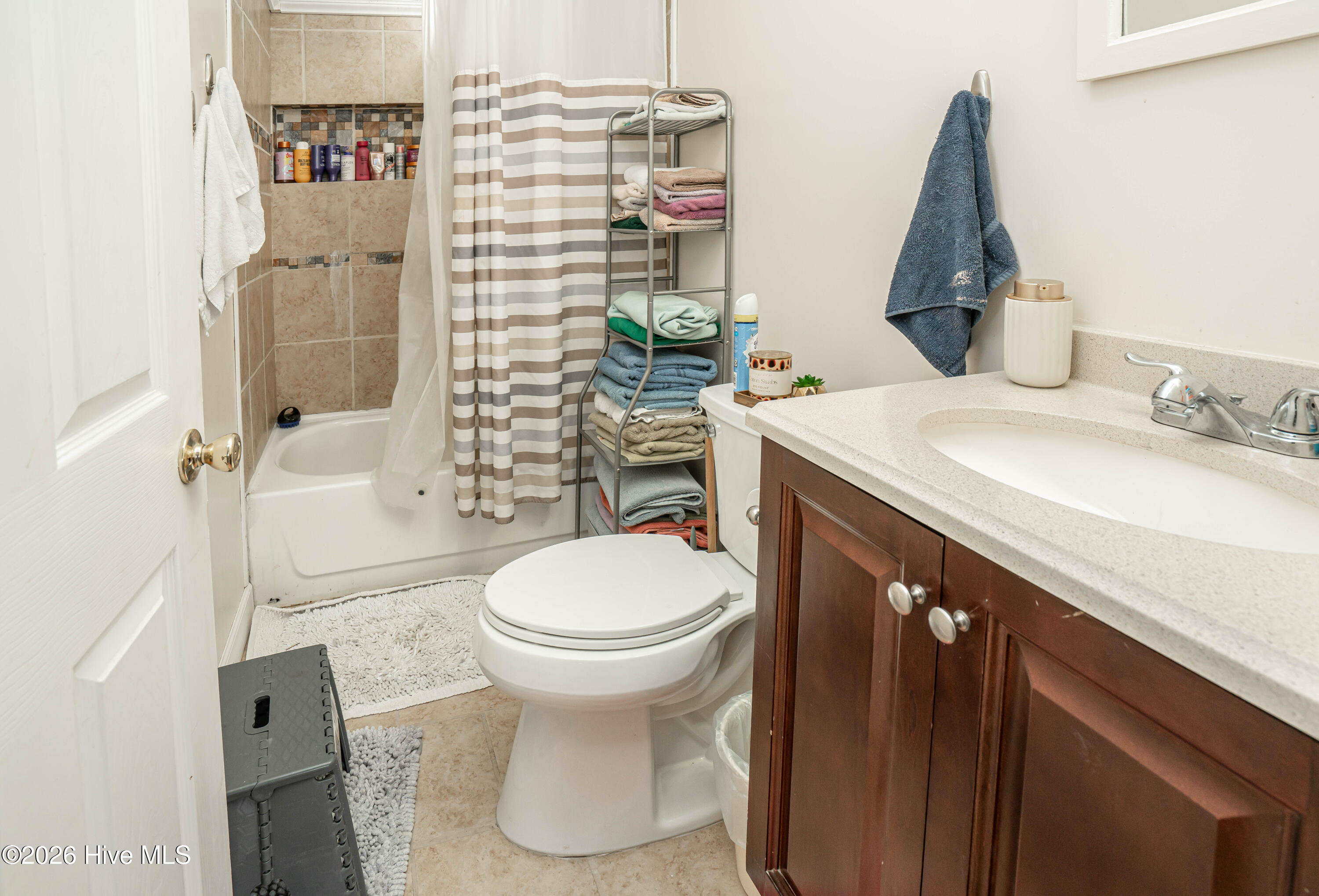 100567070 | Photo 21