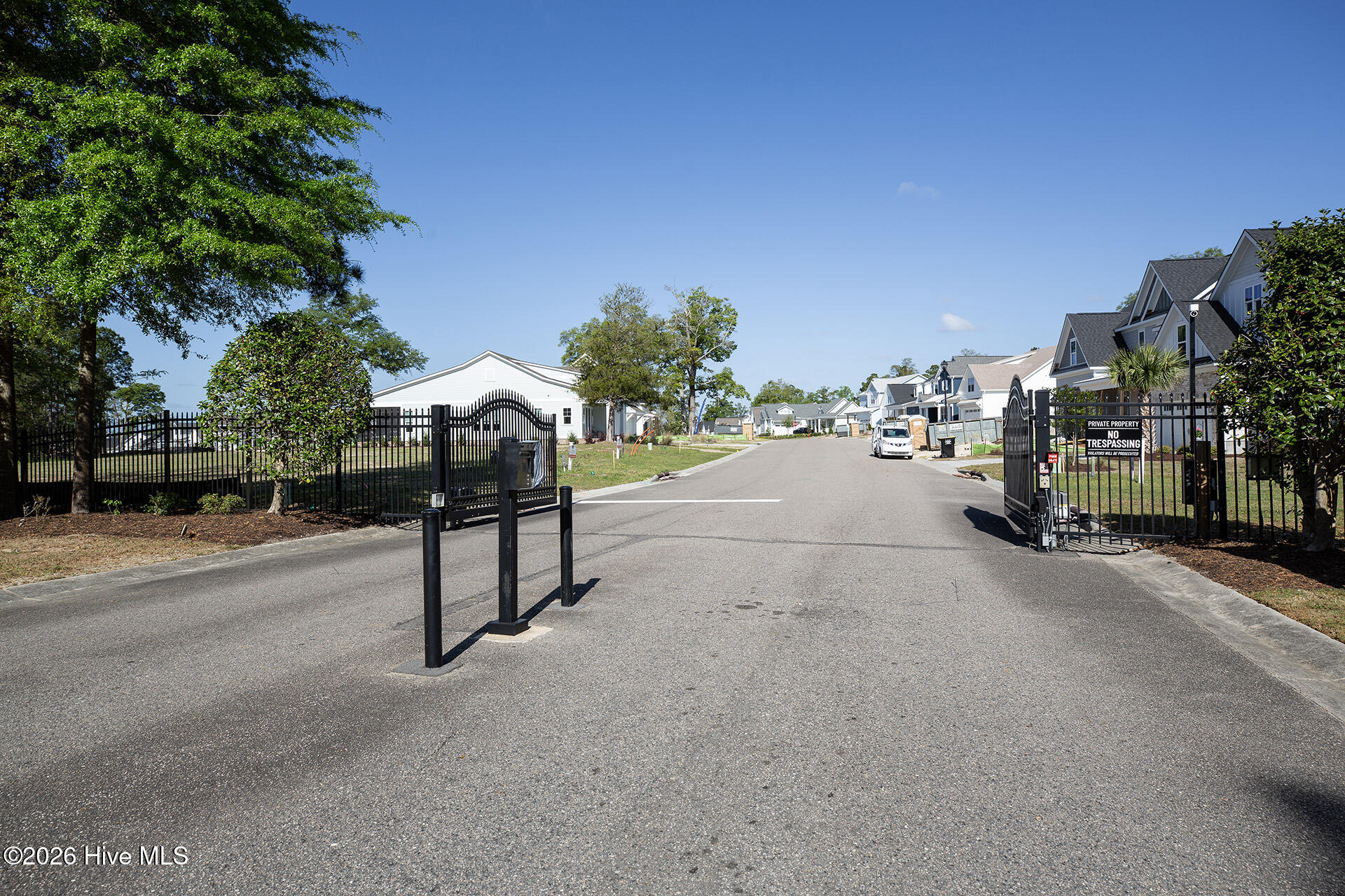 100563450 | Photo 70