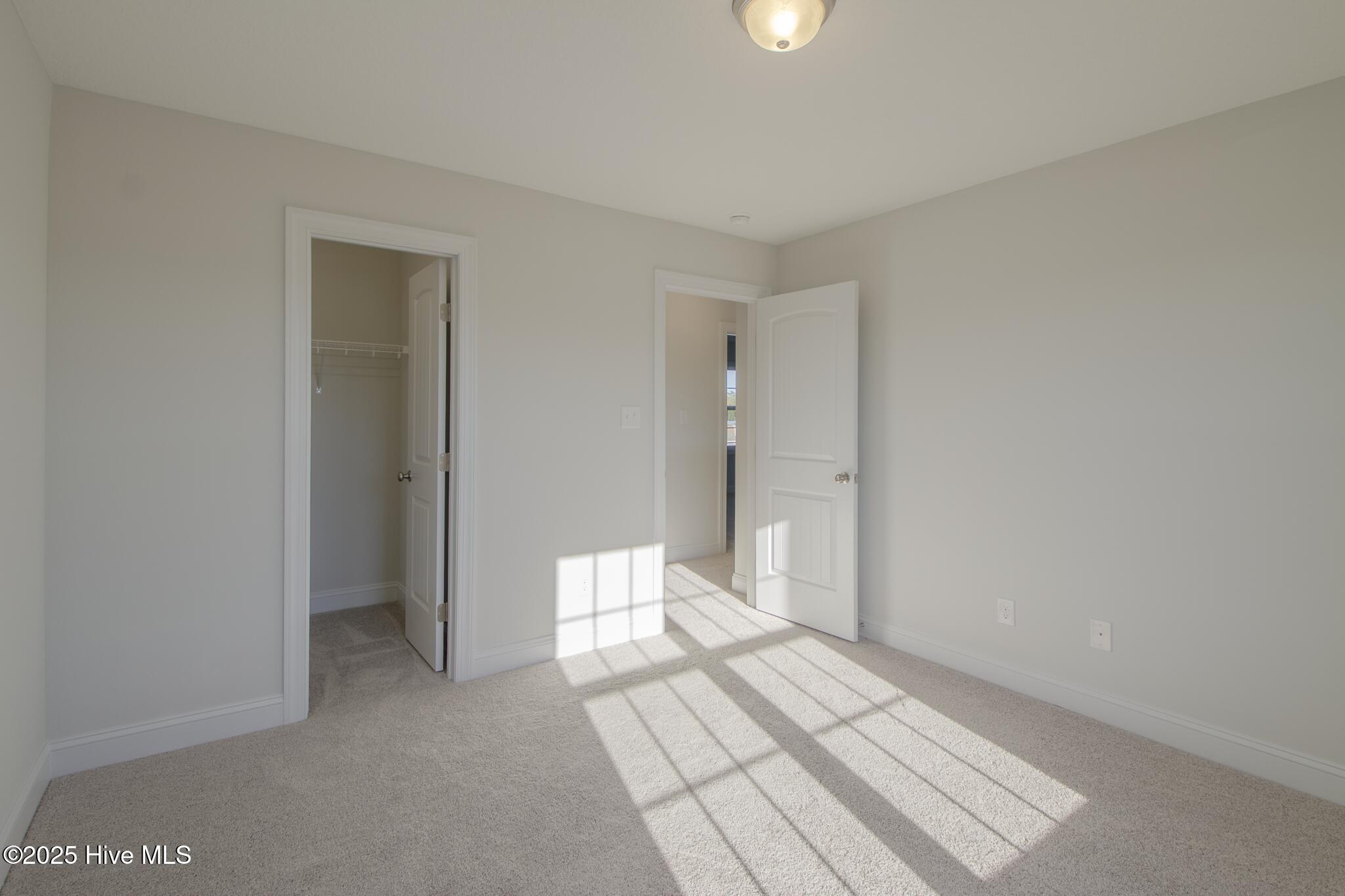 100497417 | Photo 28