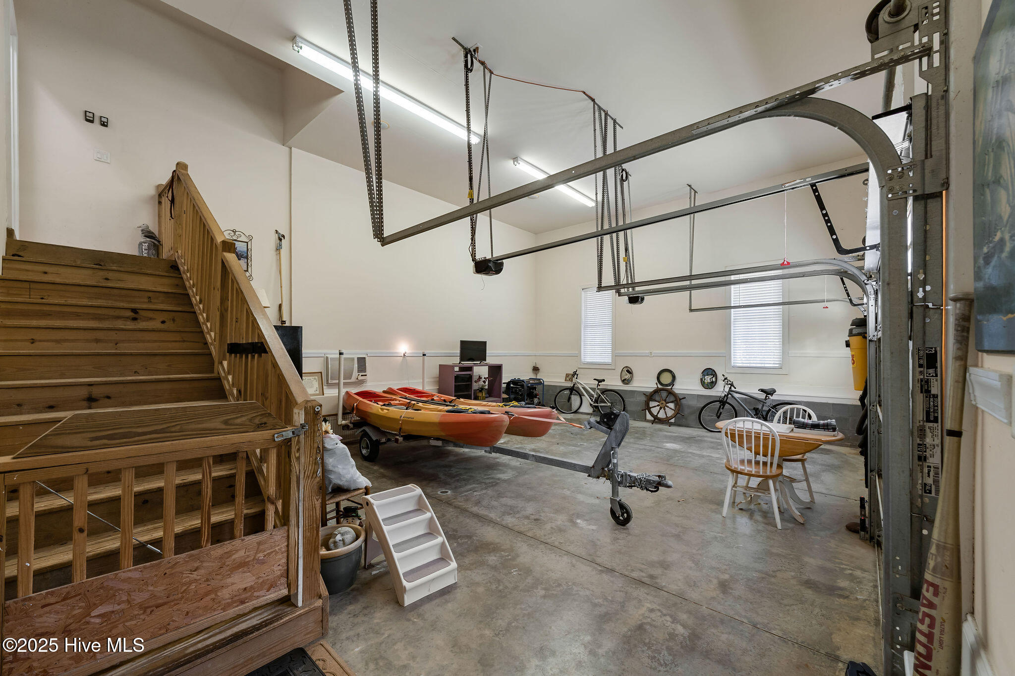 100532416 | Photo 102