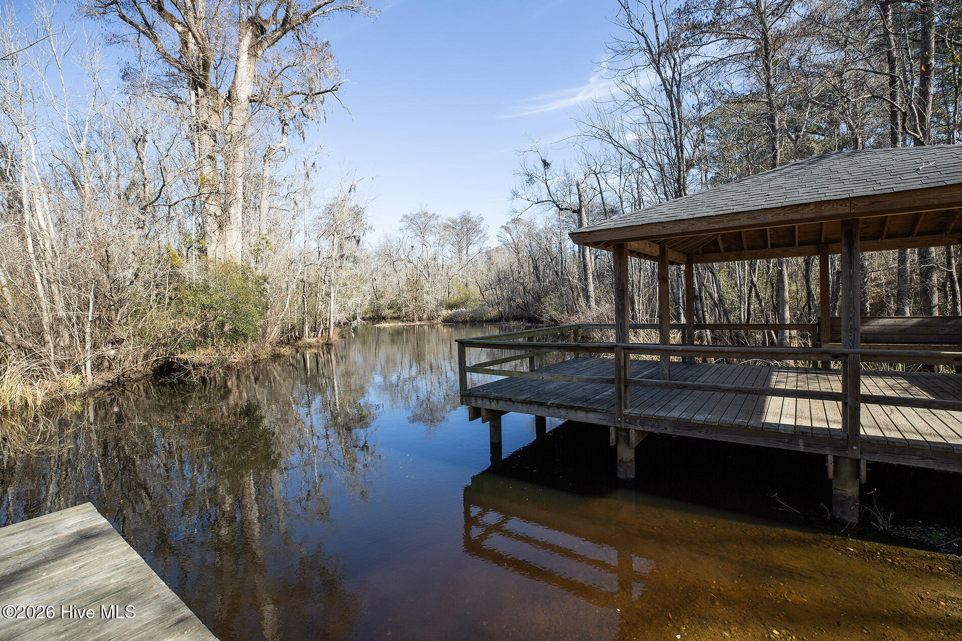 100550596 | Photo 52