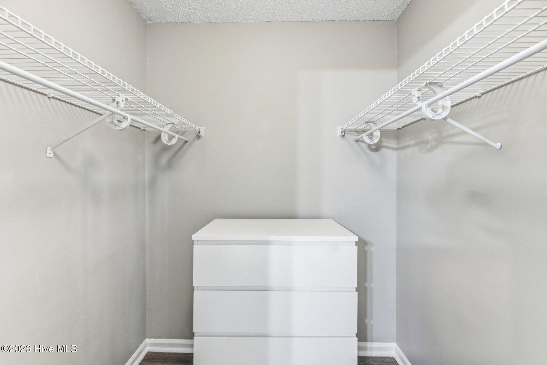 100564632 | Photo 19