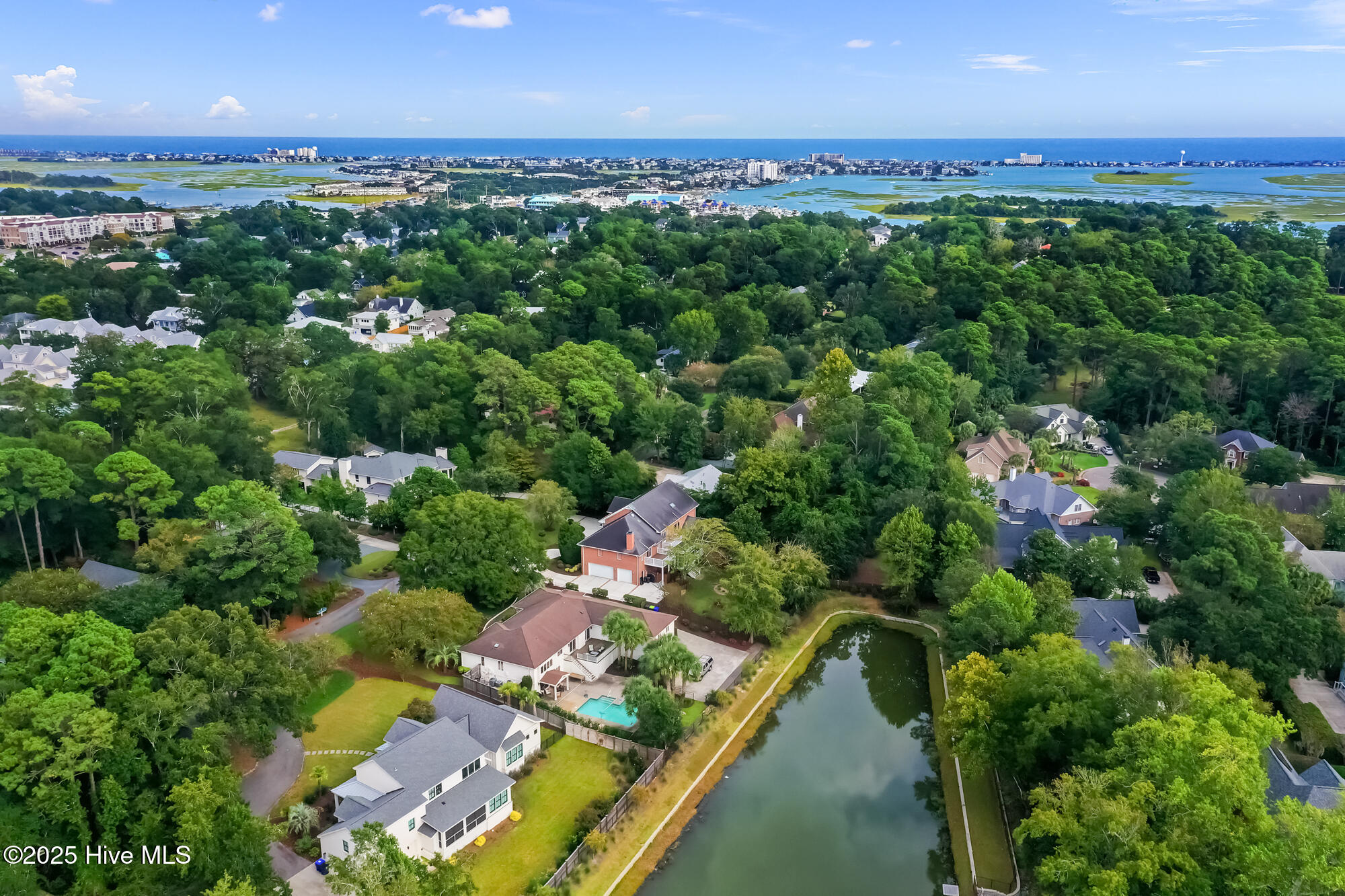 100532044 | Photo 56