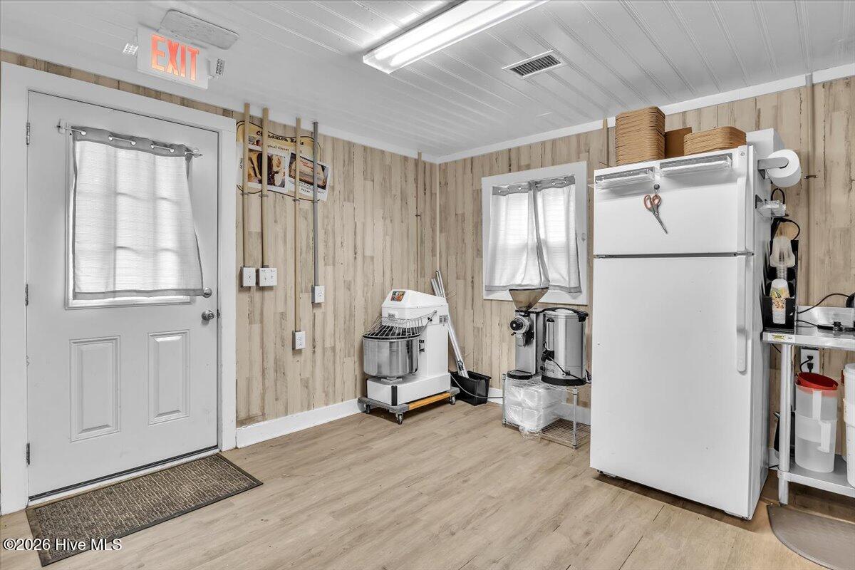 100551902 | Photo 25