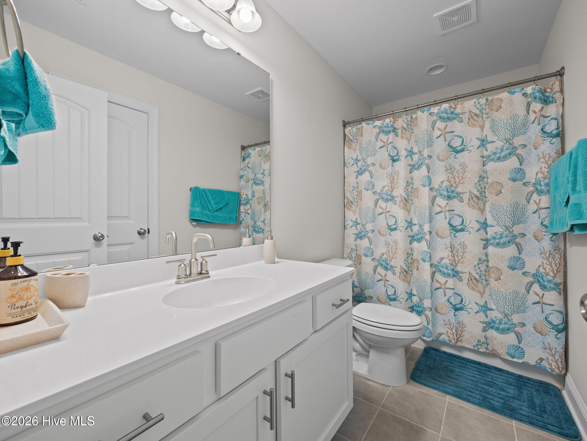 100563738 | Photo 20