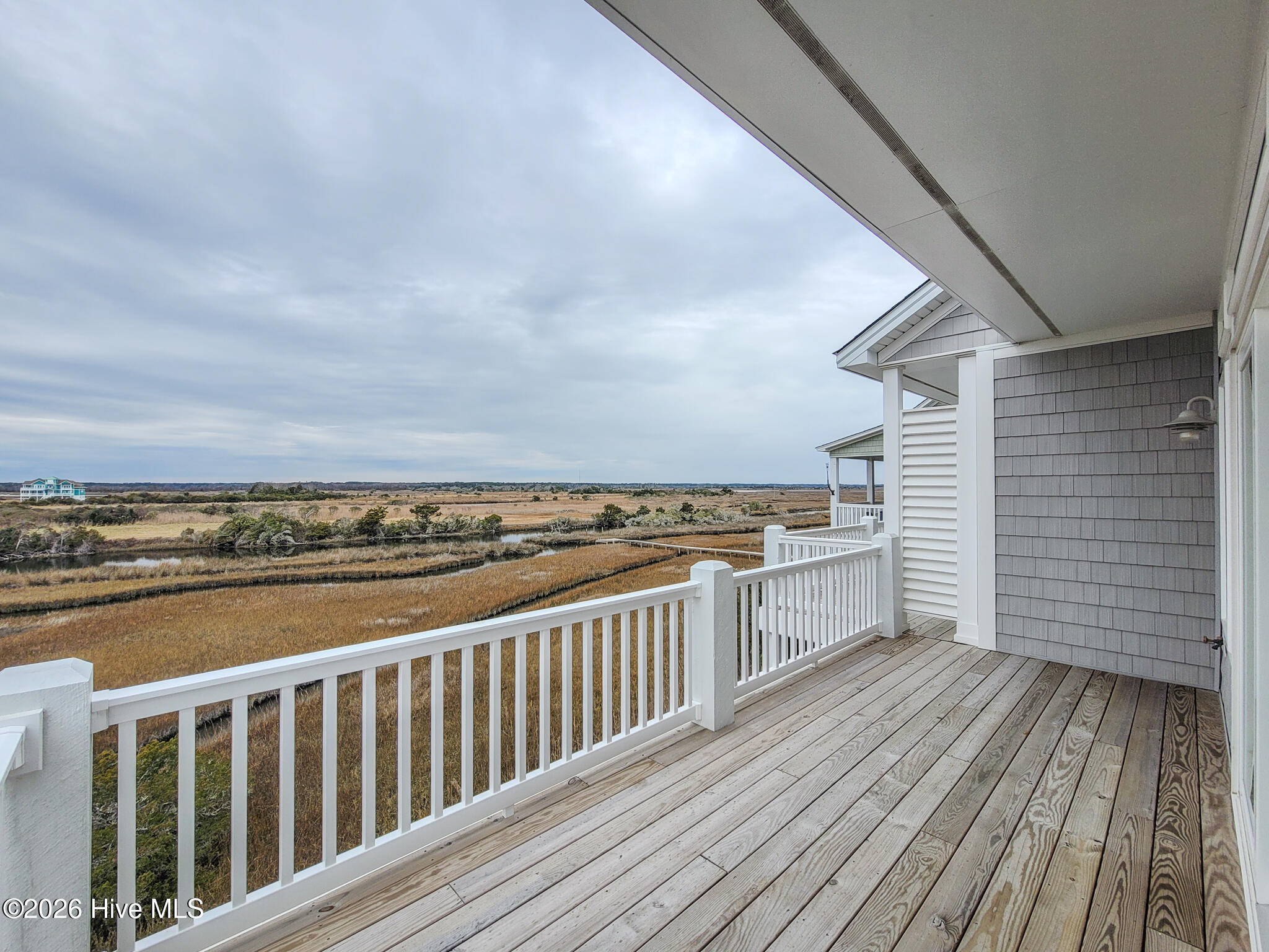 100553641 | Photo 41