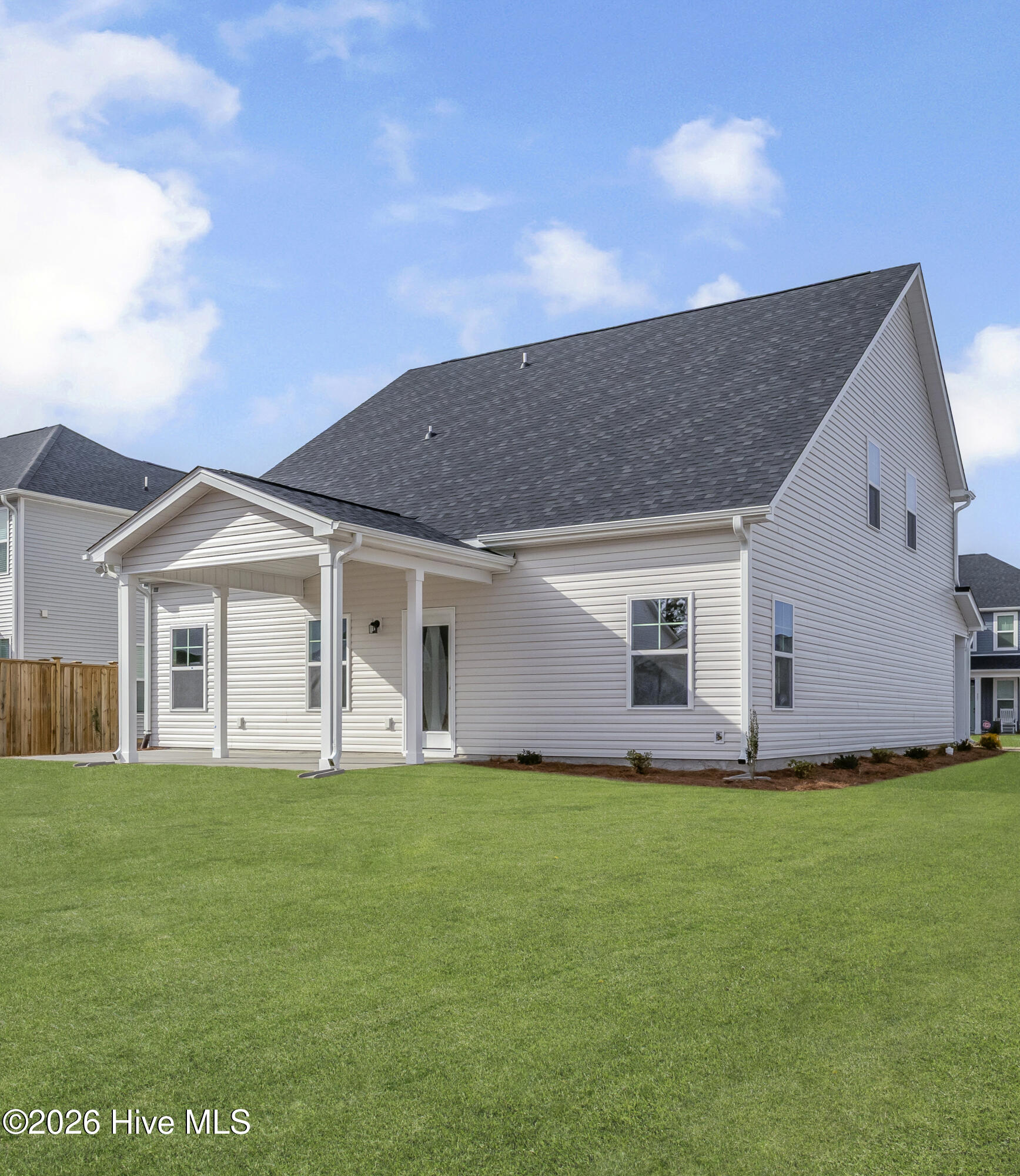 100552791 | Photo 62