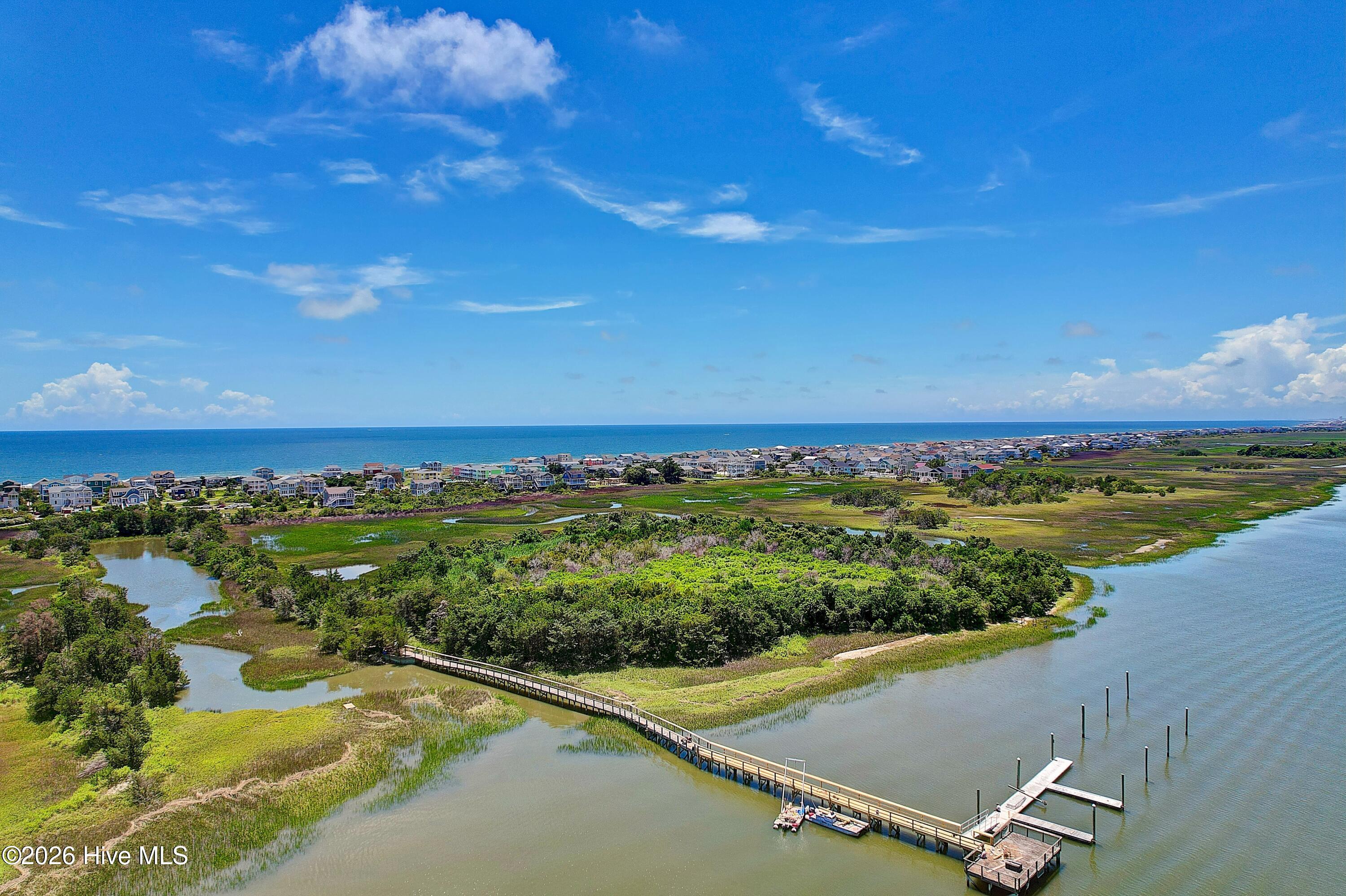 100559885 | Photo 26