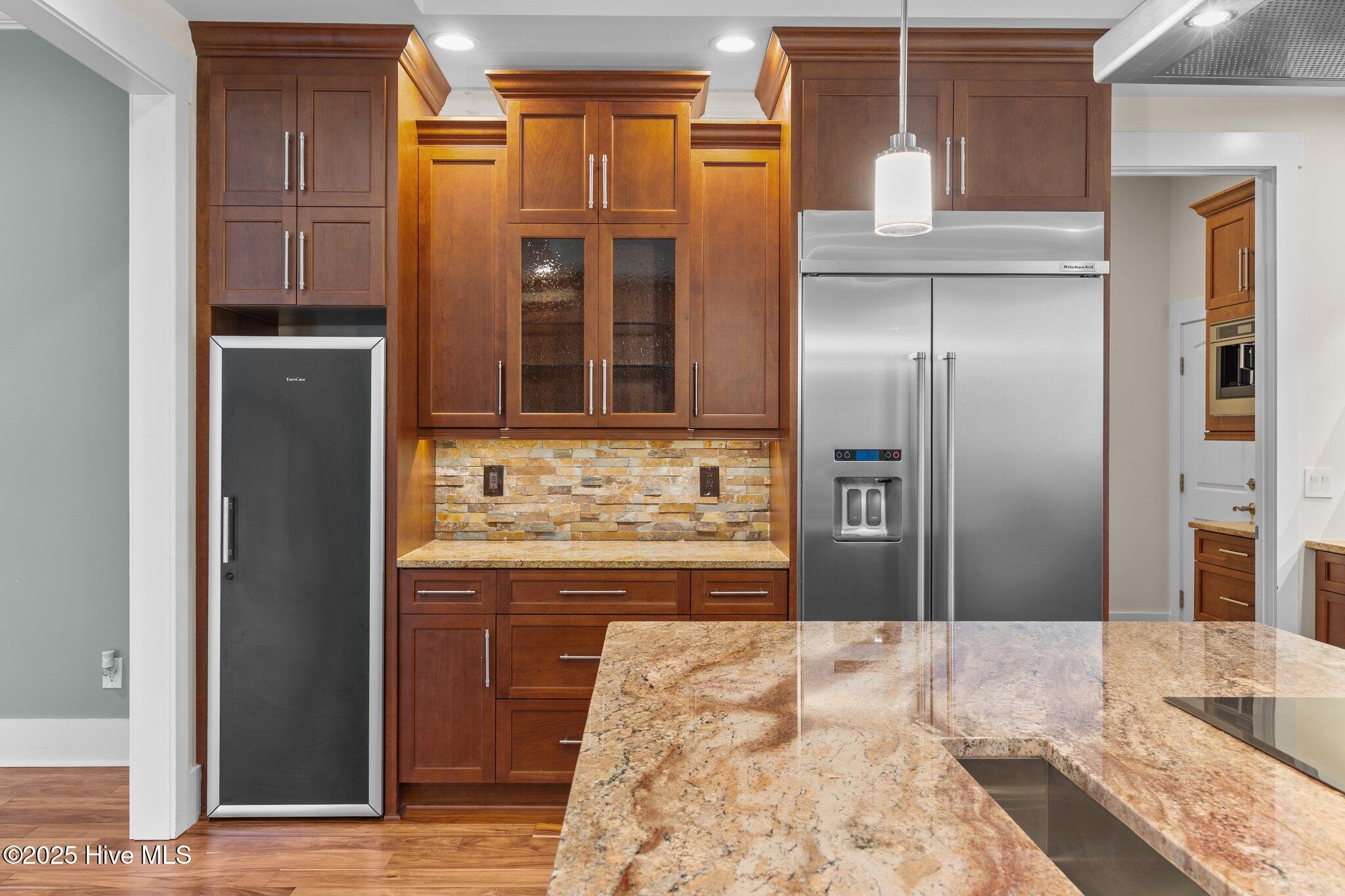 100552432 | Photo 20