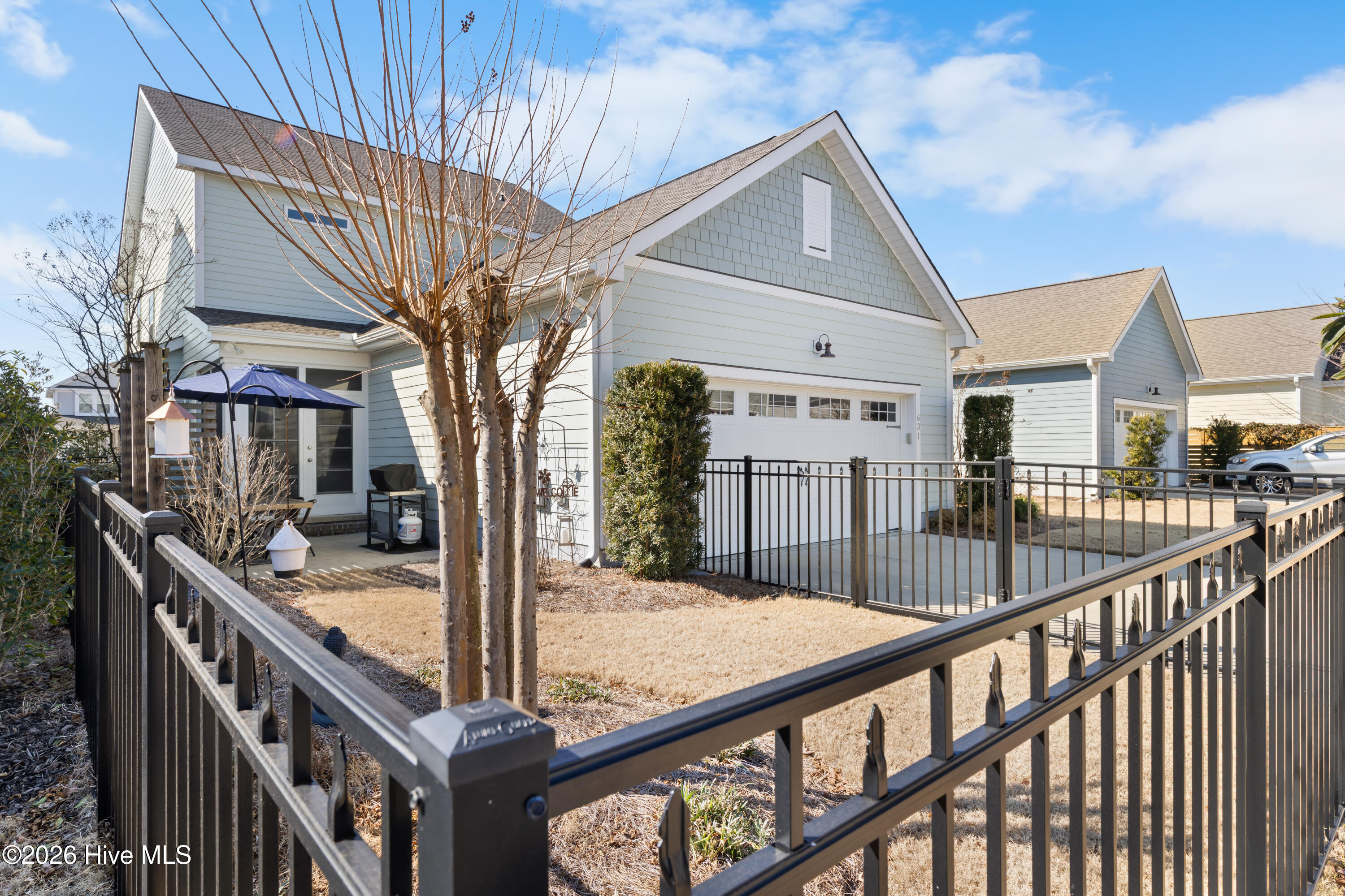 100561487 | Photo 36