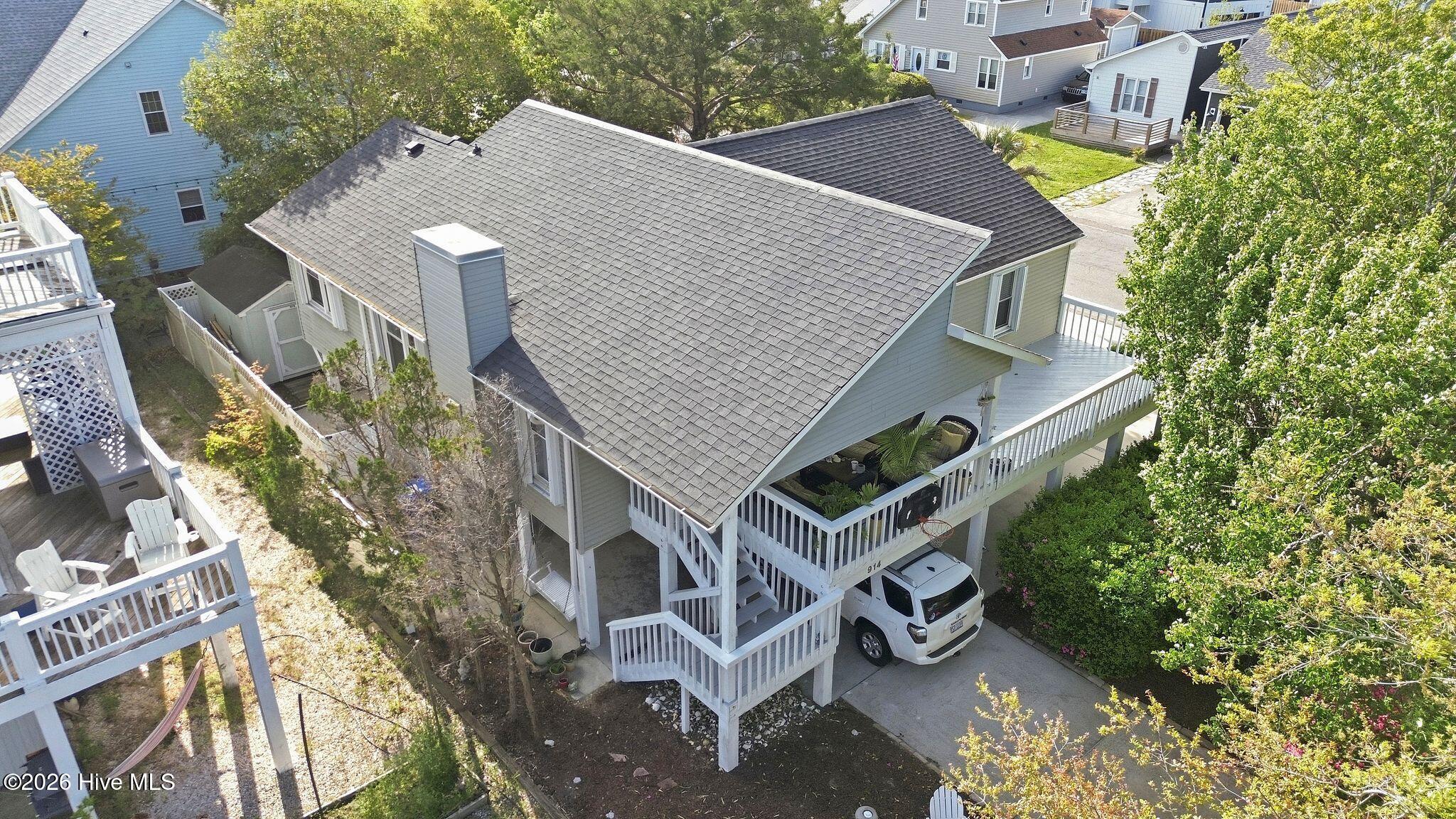 100566734 | Photo 41