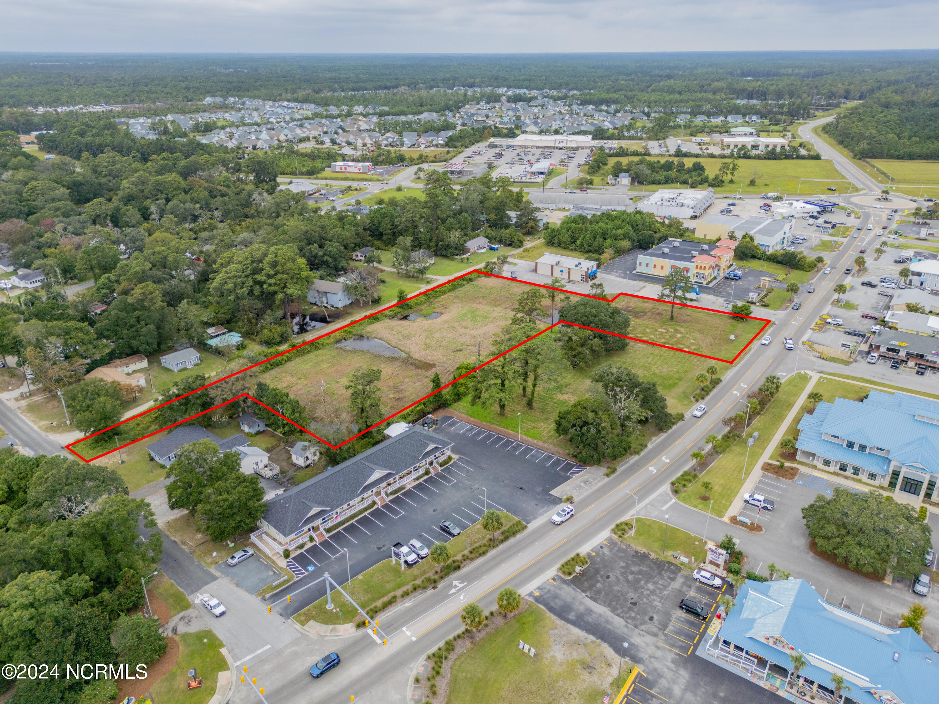 100467978 | Photo 12