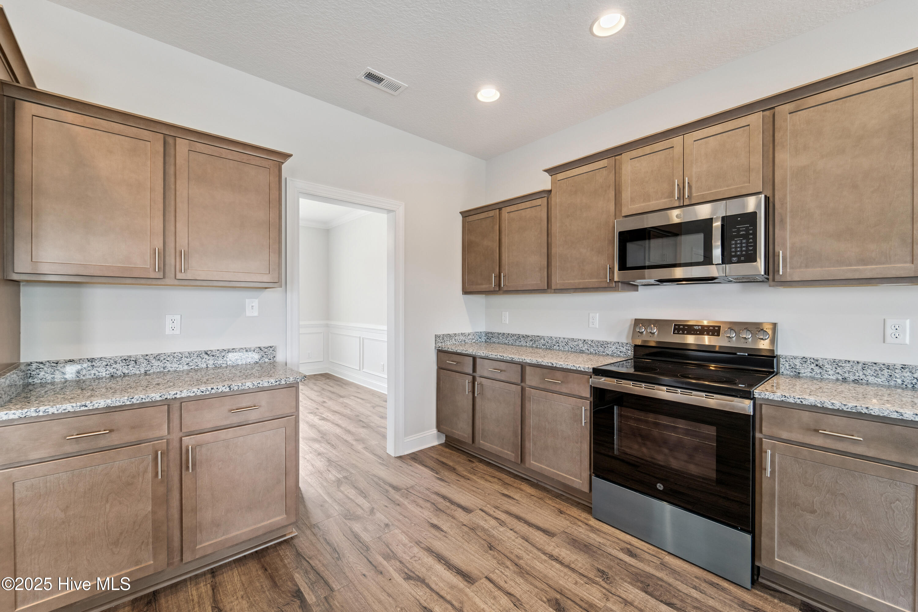 100505729 | Photo 20