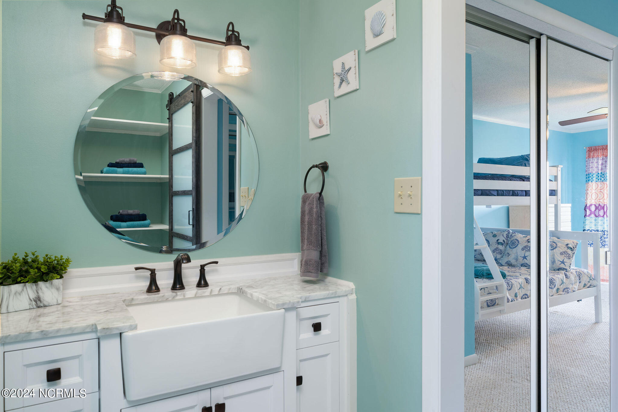 100468646 | Photo 20