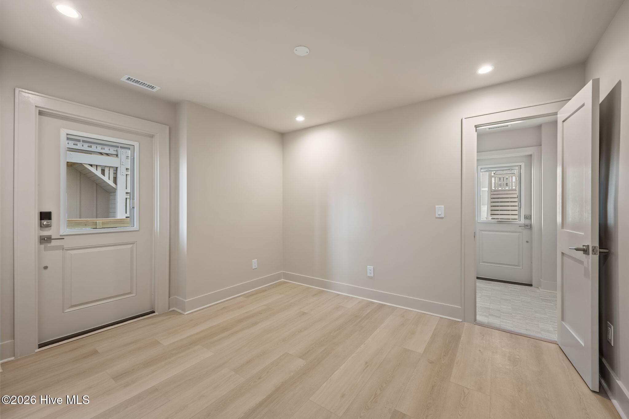 100552191 | Photo 118