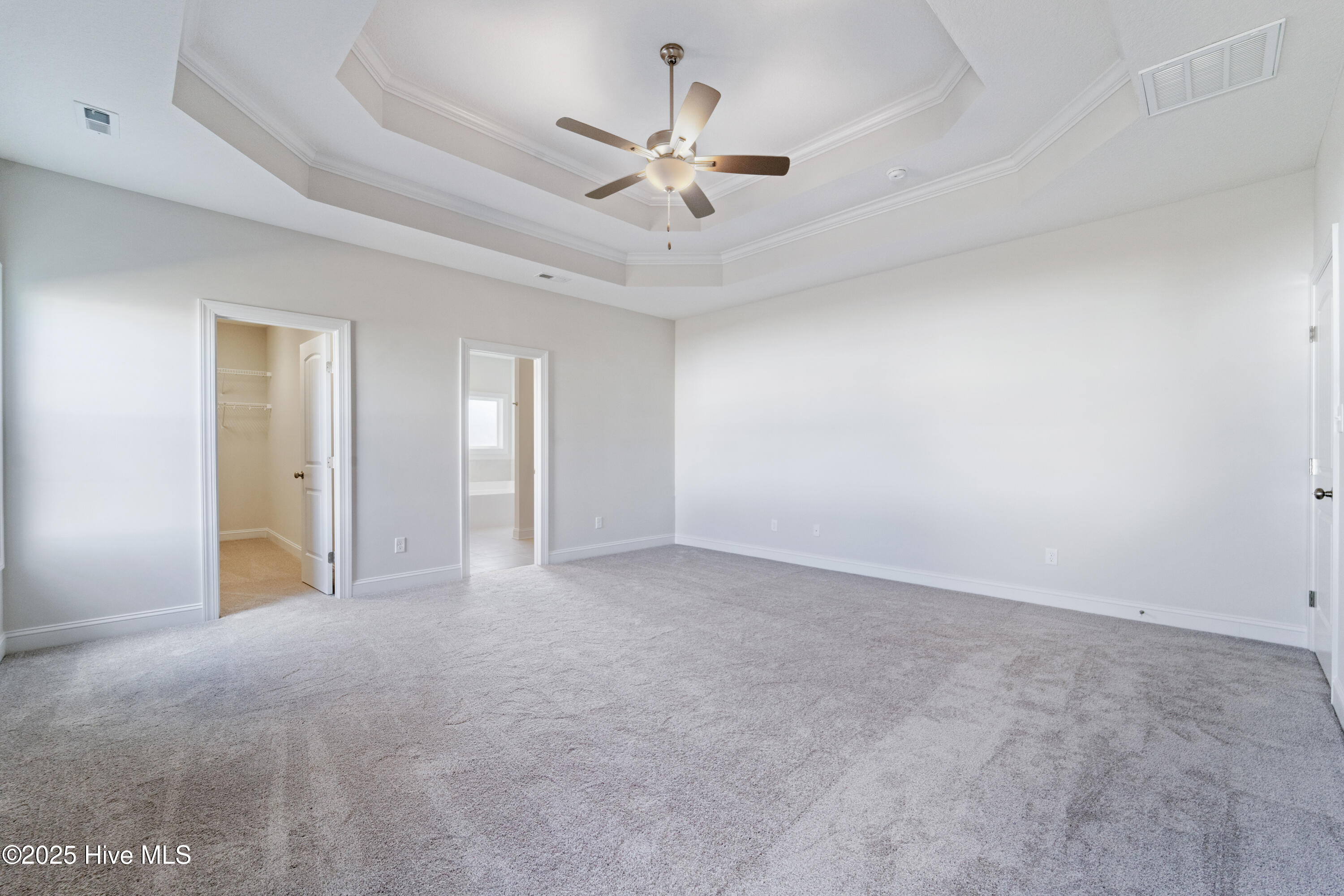 100525564 | Photo 17