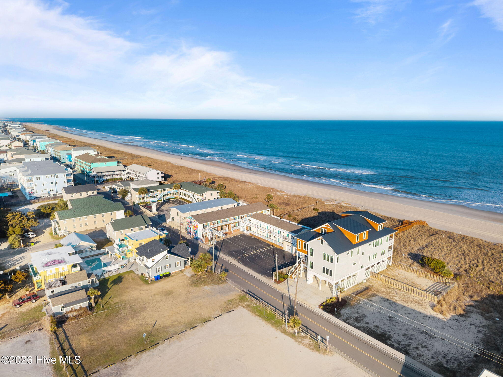 100554611 | Photo 48