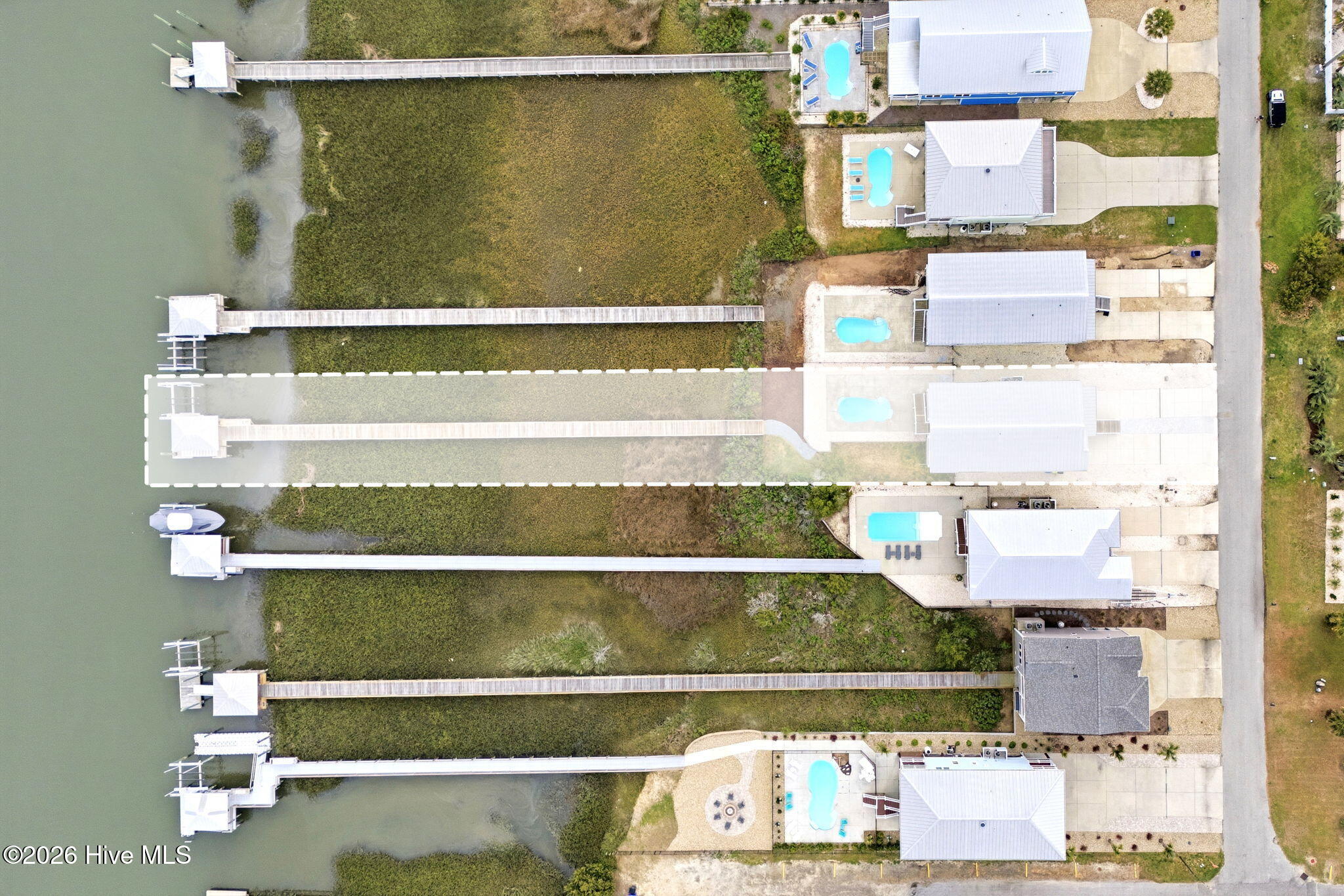 100564360 | Photo 52