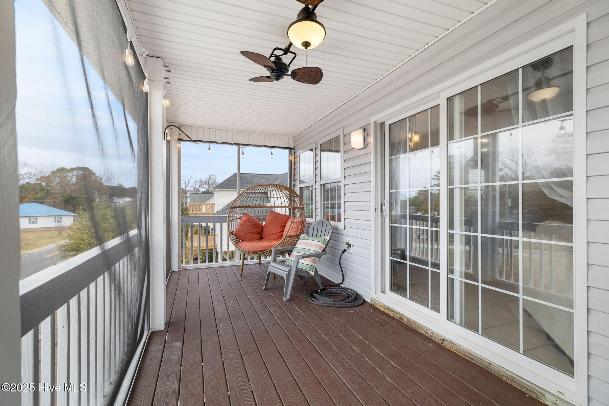 100546580 | Photo 20