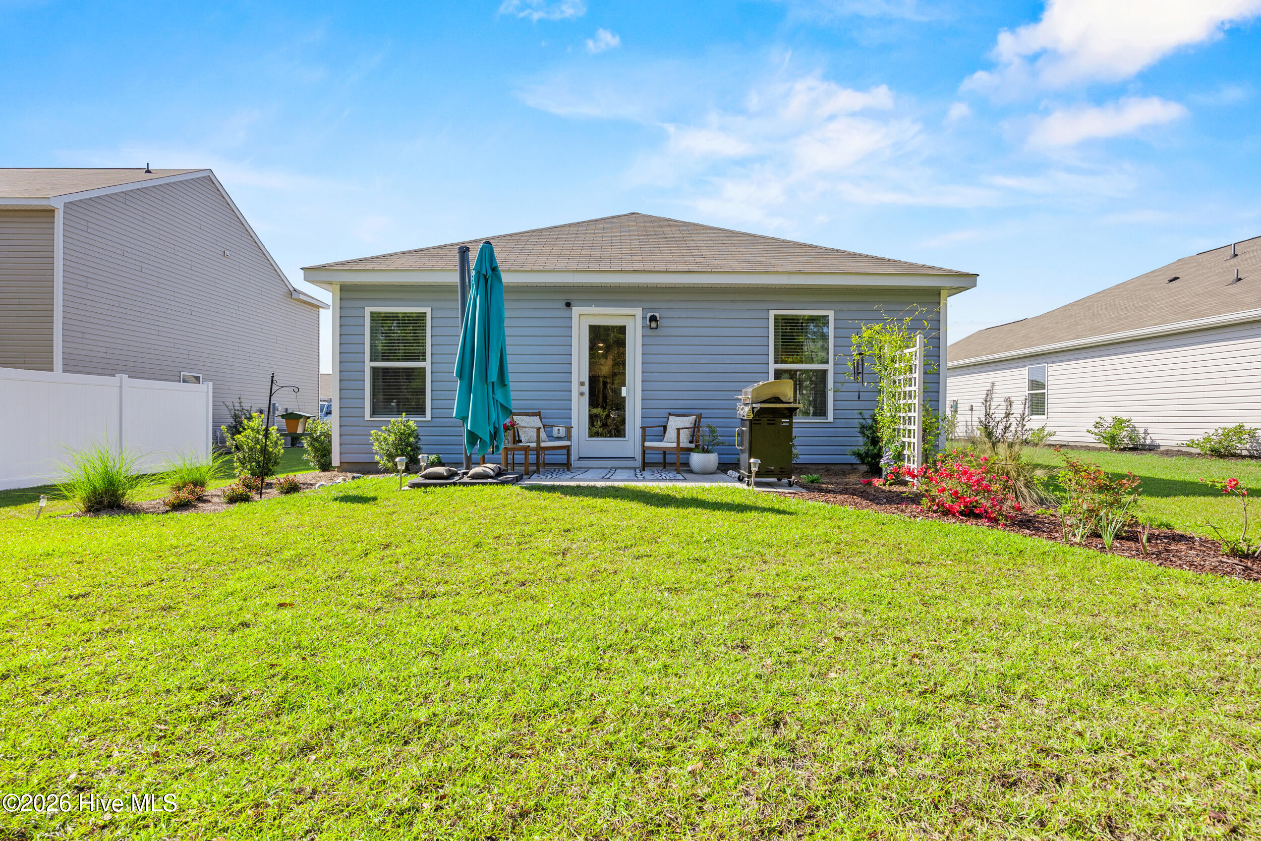 100567643 | Photo 39