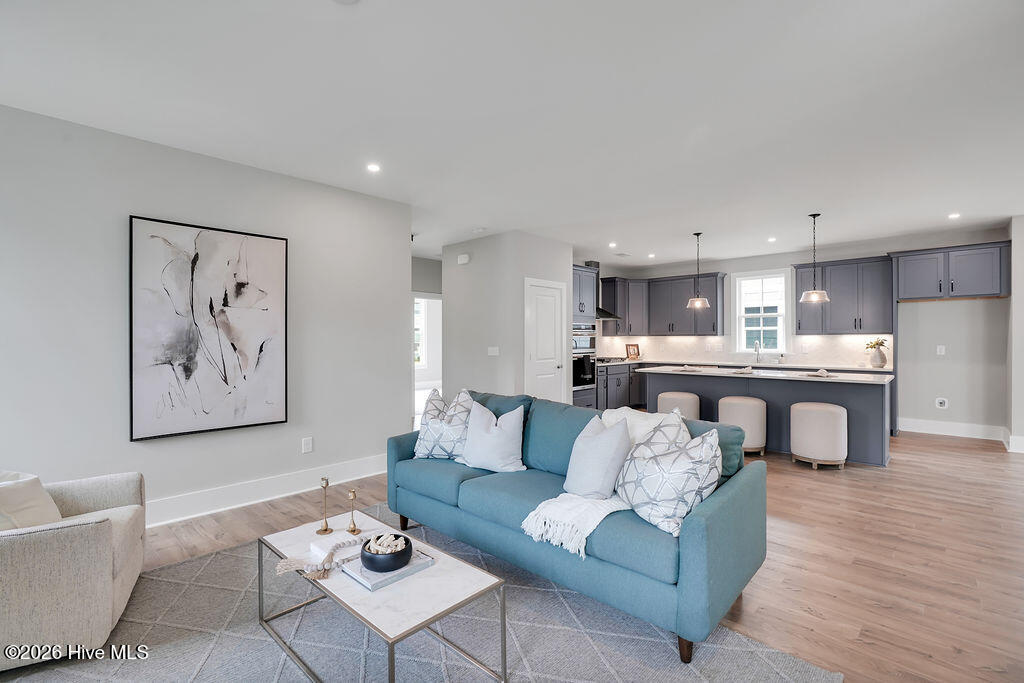 100550768 | Photo 22