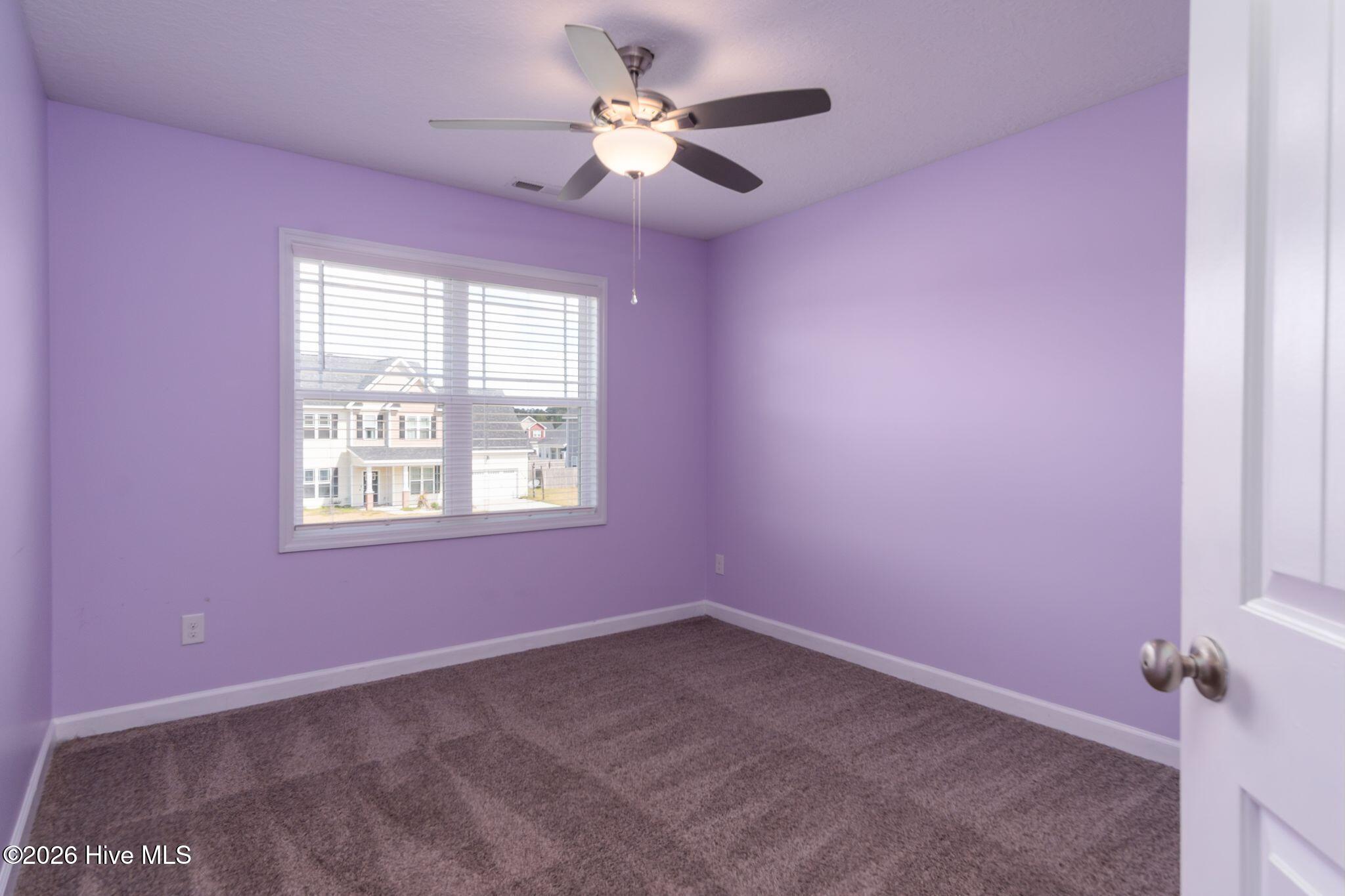 100566459 | Photo 31