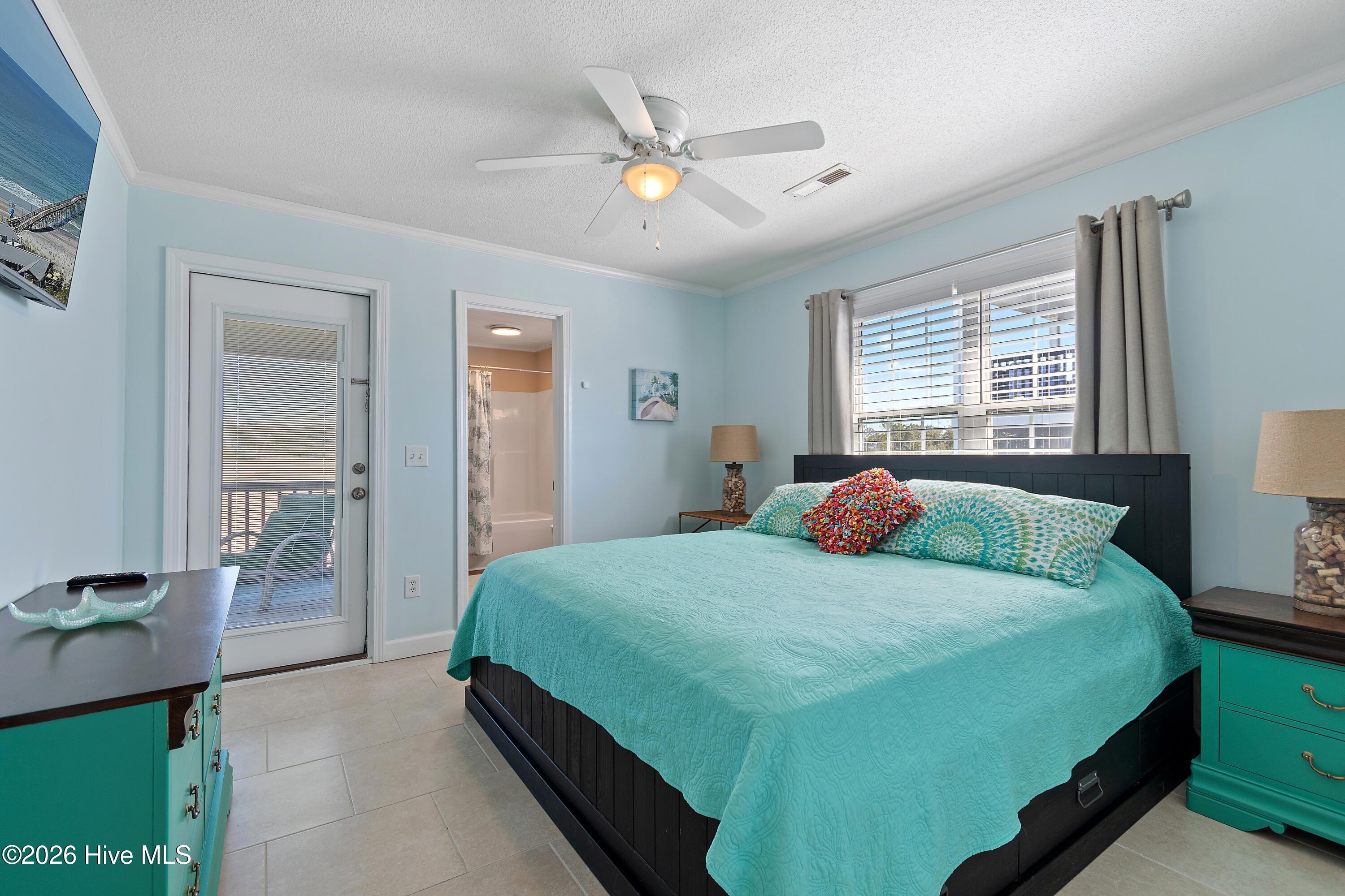 100555646 | Photo 13