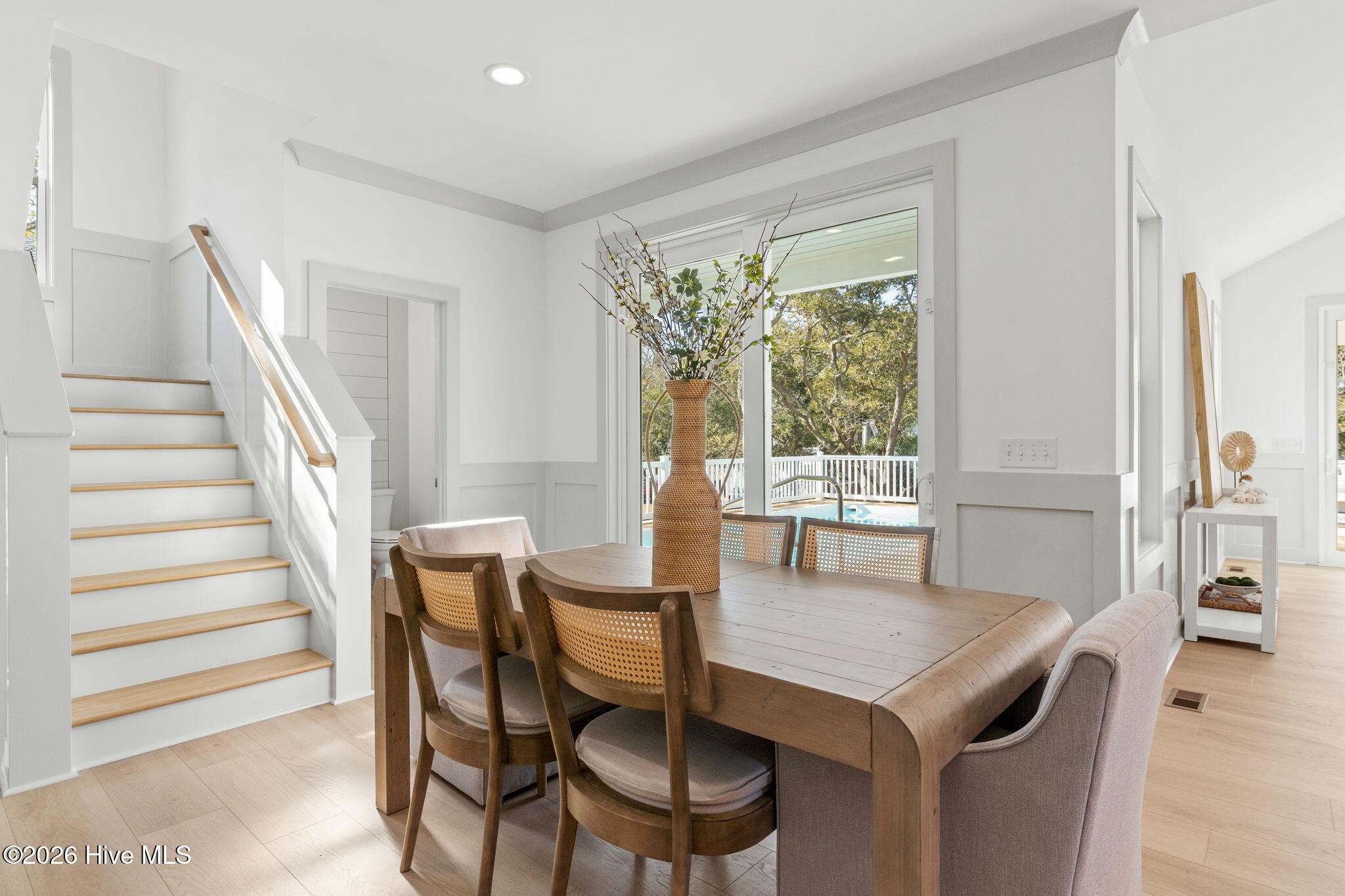 100541955 | Photo 11