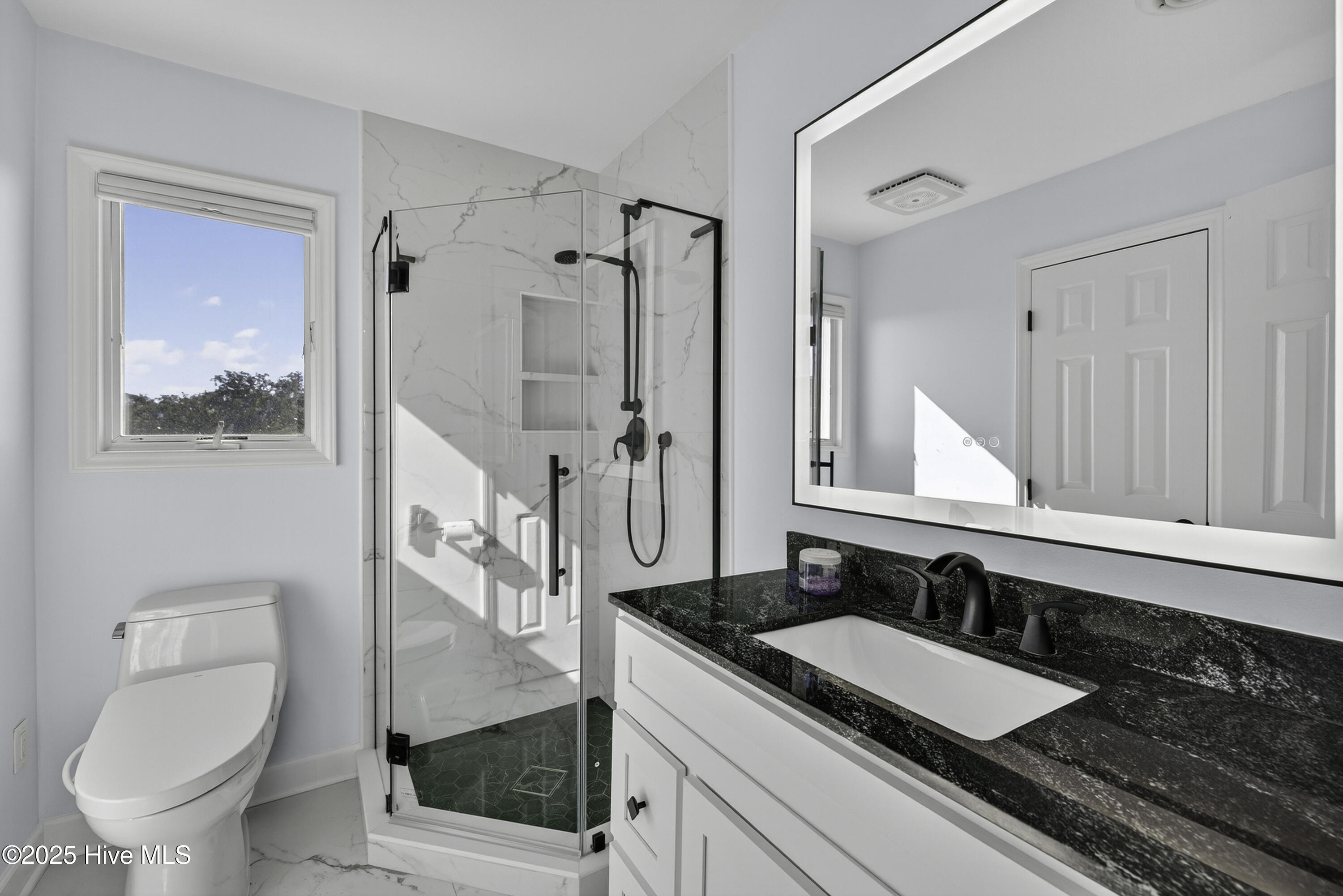 100539038 | Photo 59