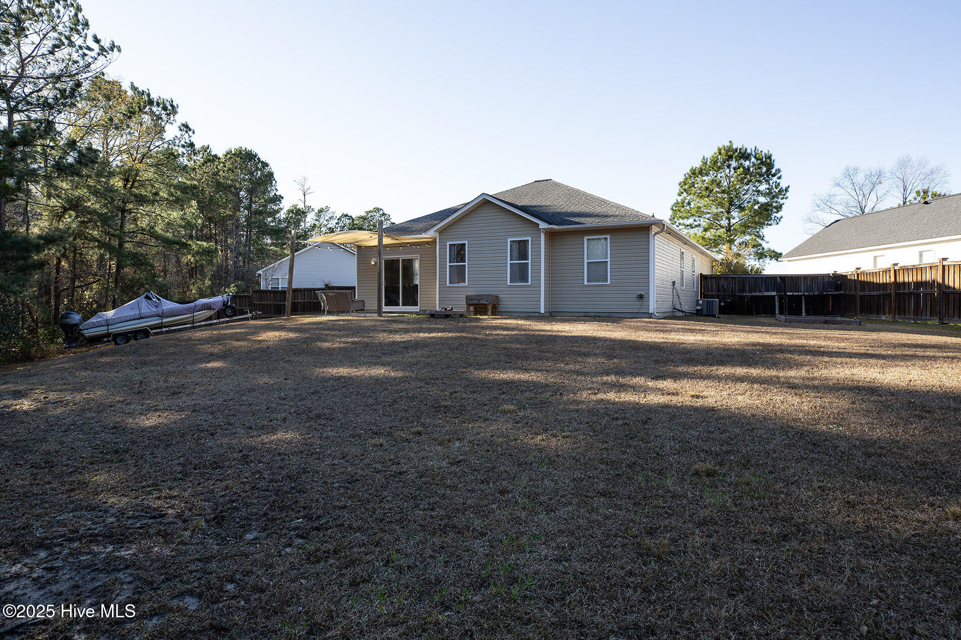 100546860 | Photo 31