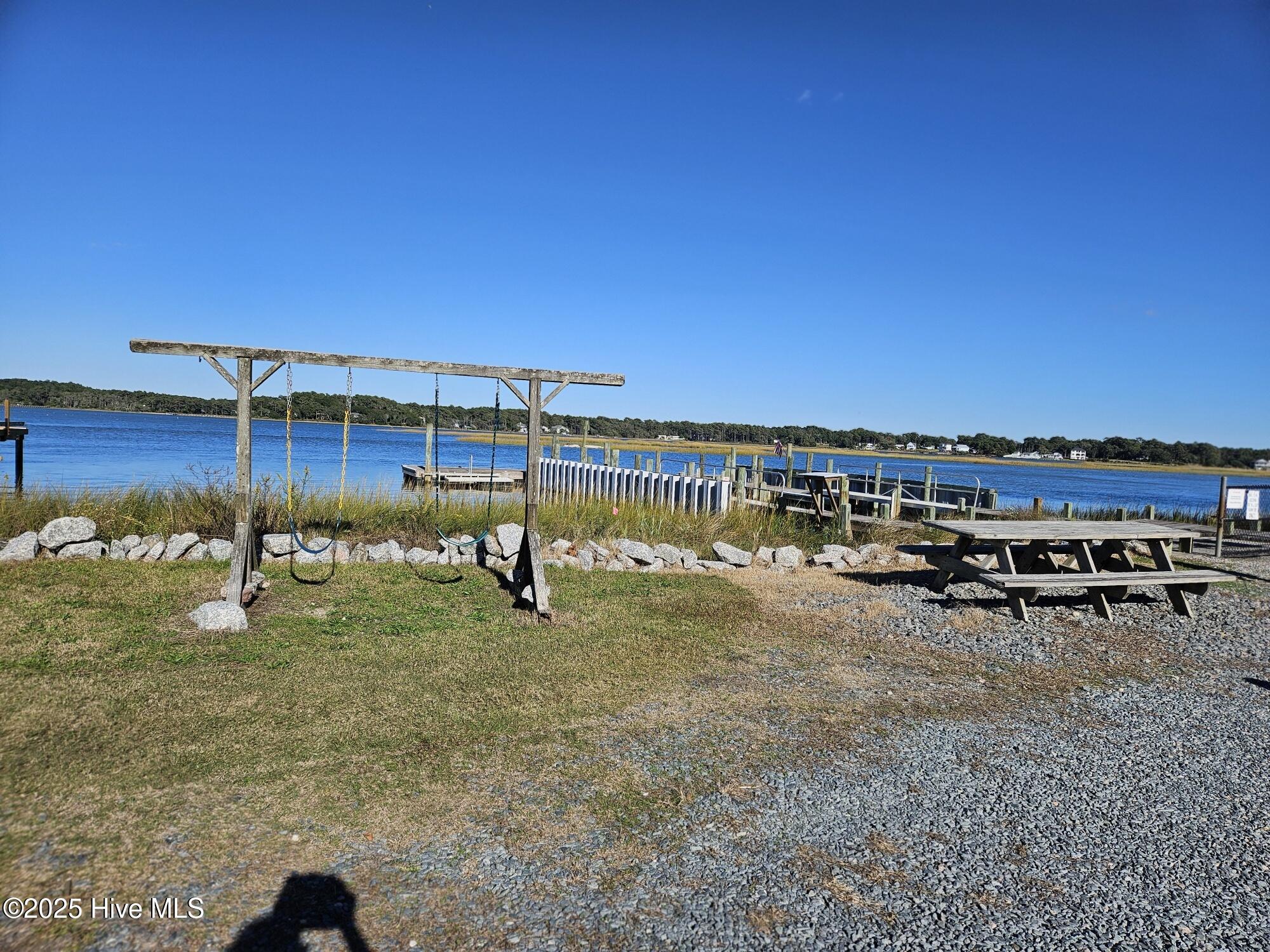 100539061 | Photo 11