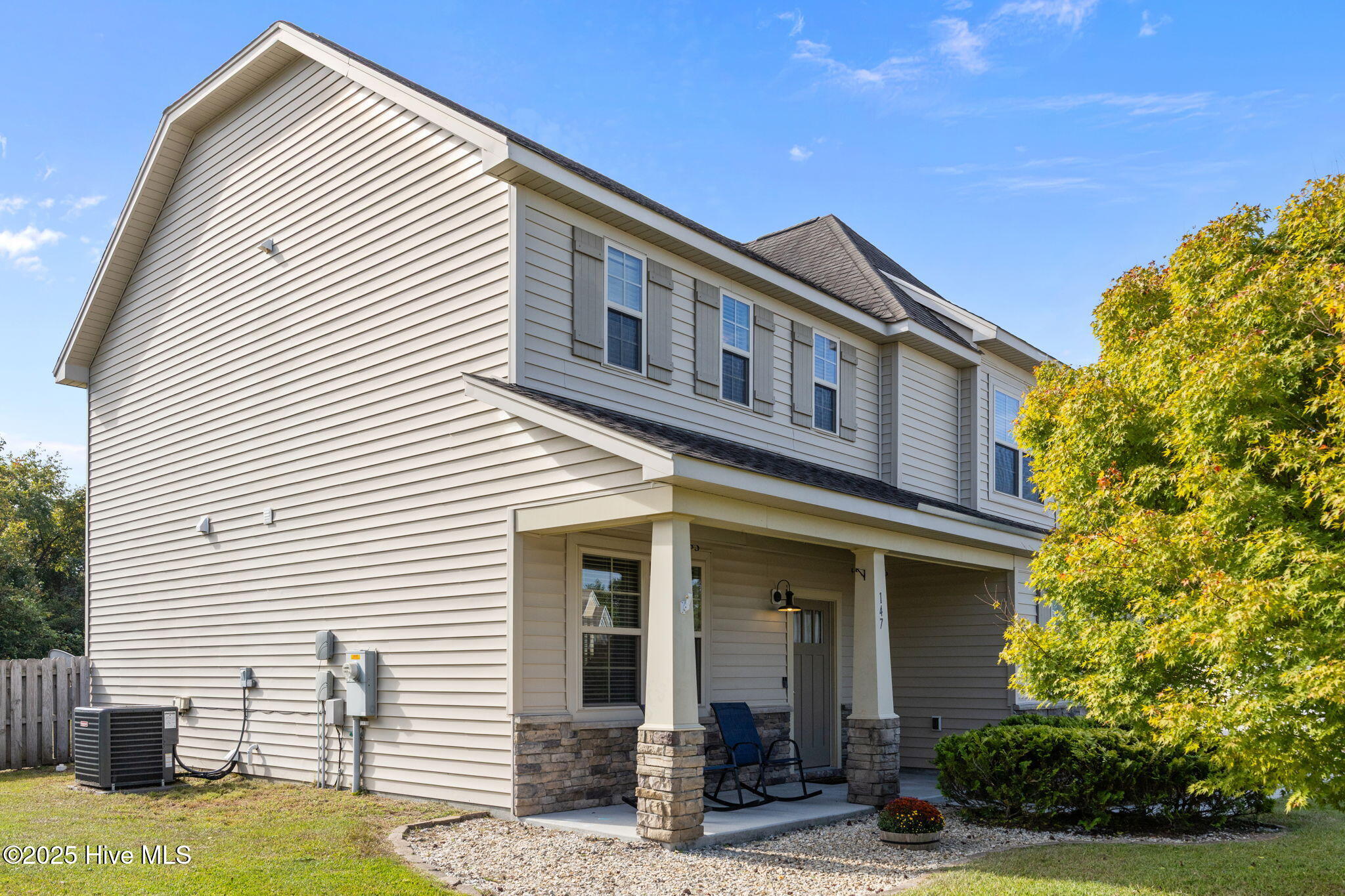 100533509 | Photo 47