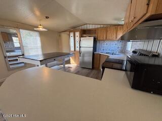 100542841 | Photo 10