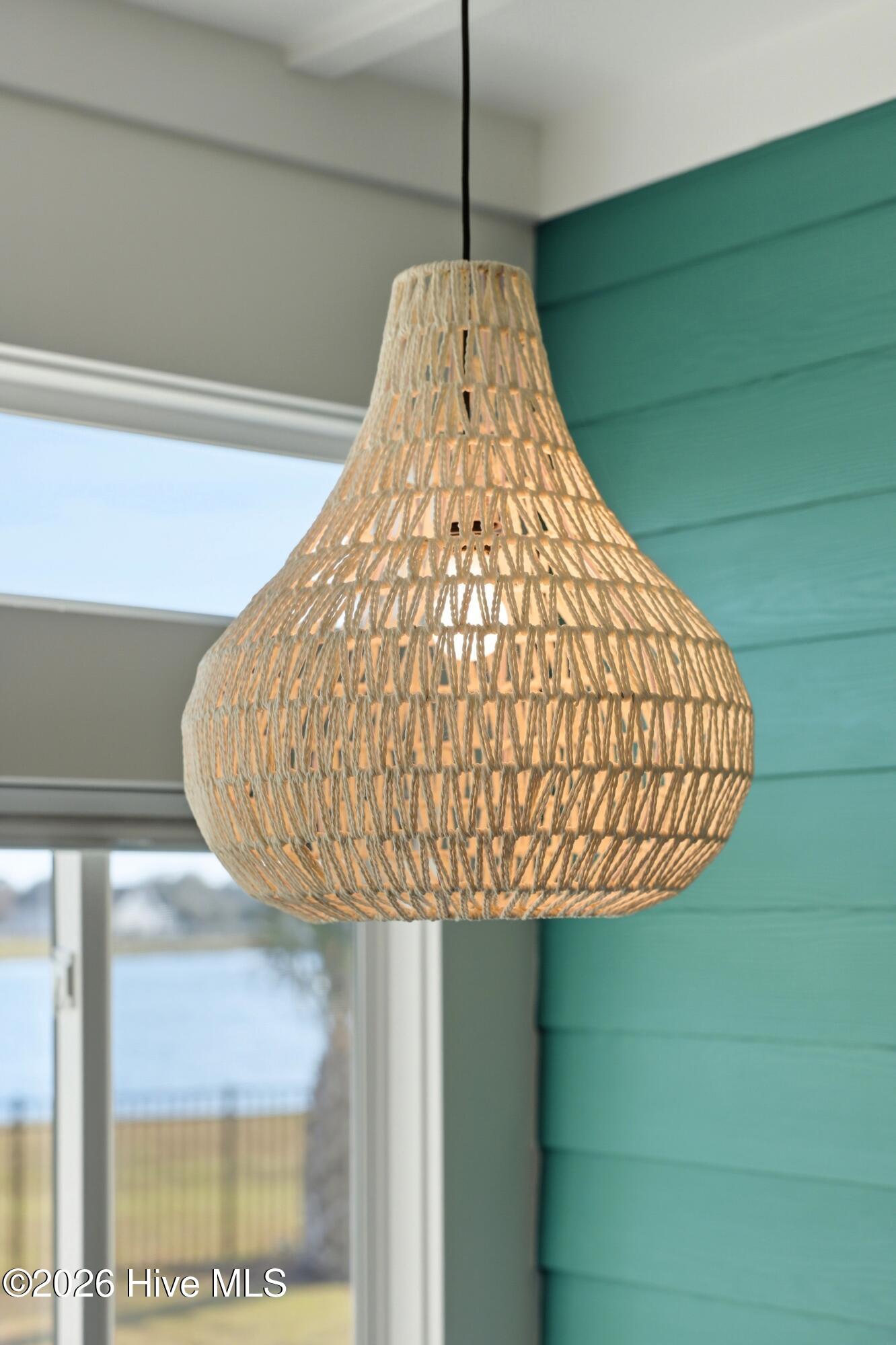 100562298 | Photo 44