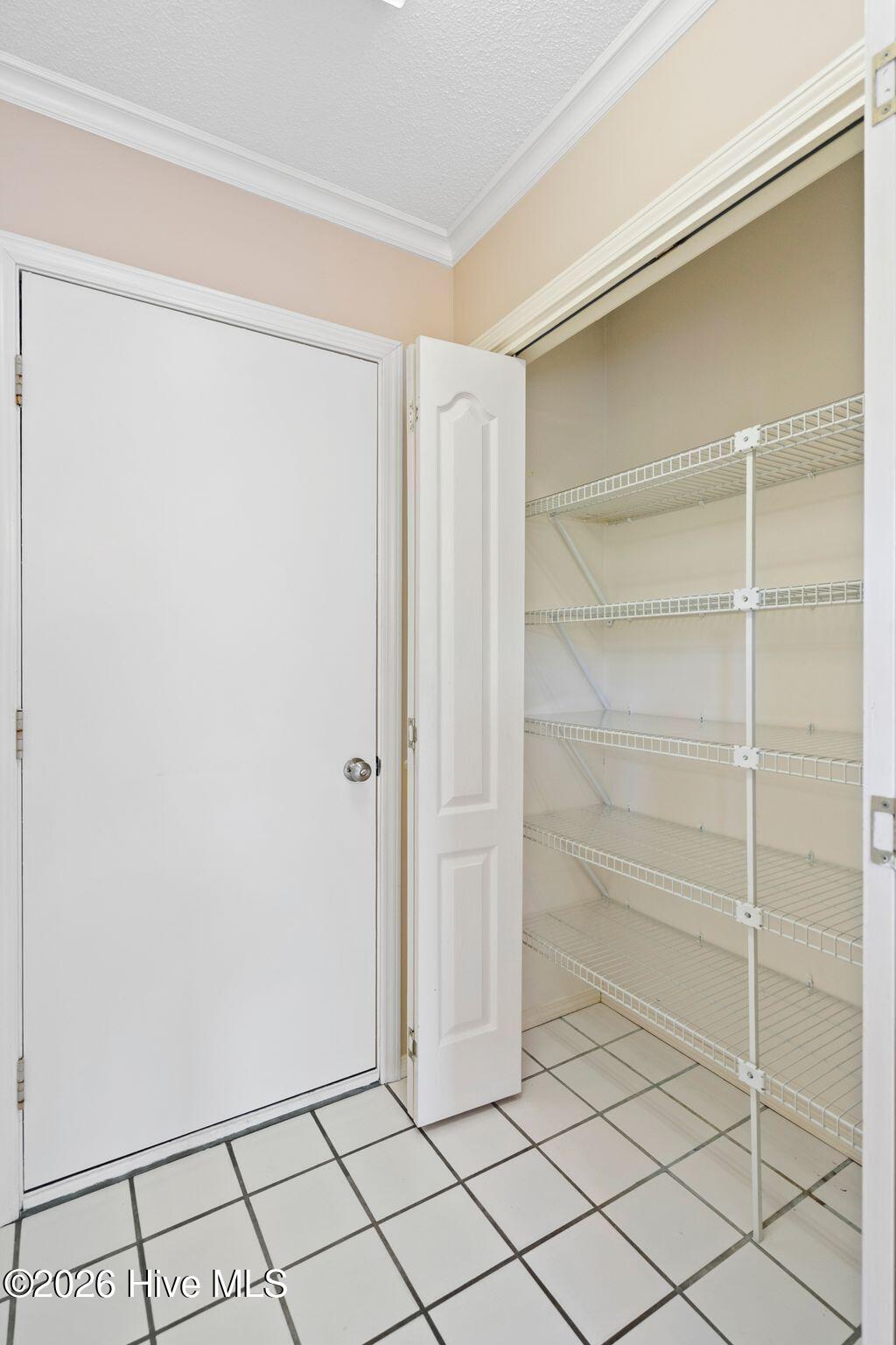 100558644 | Photo 42