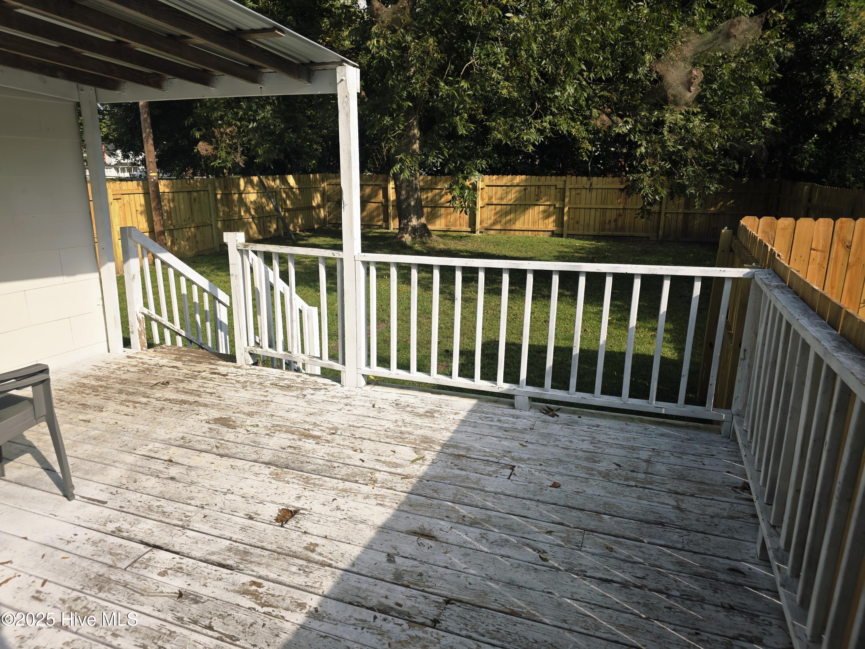 100533027 | Photo 18