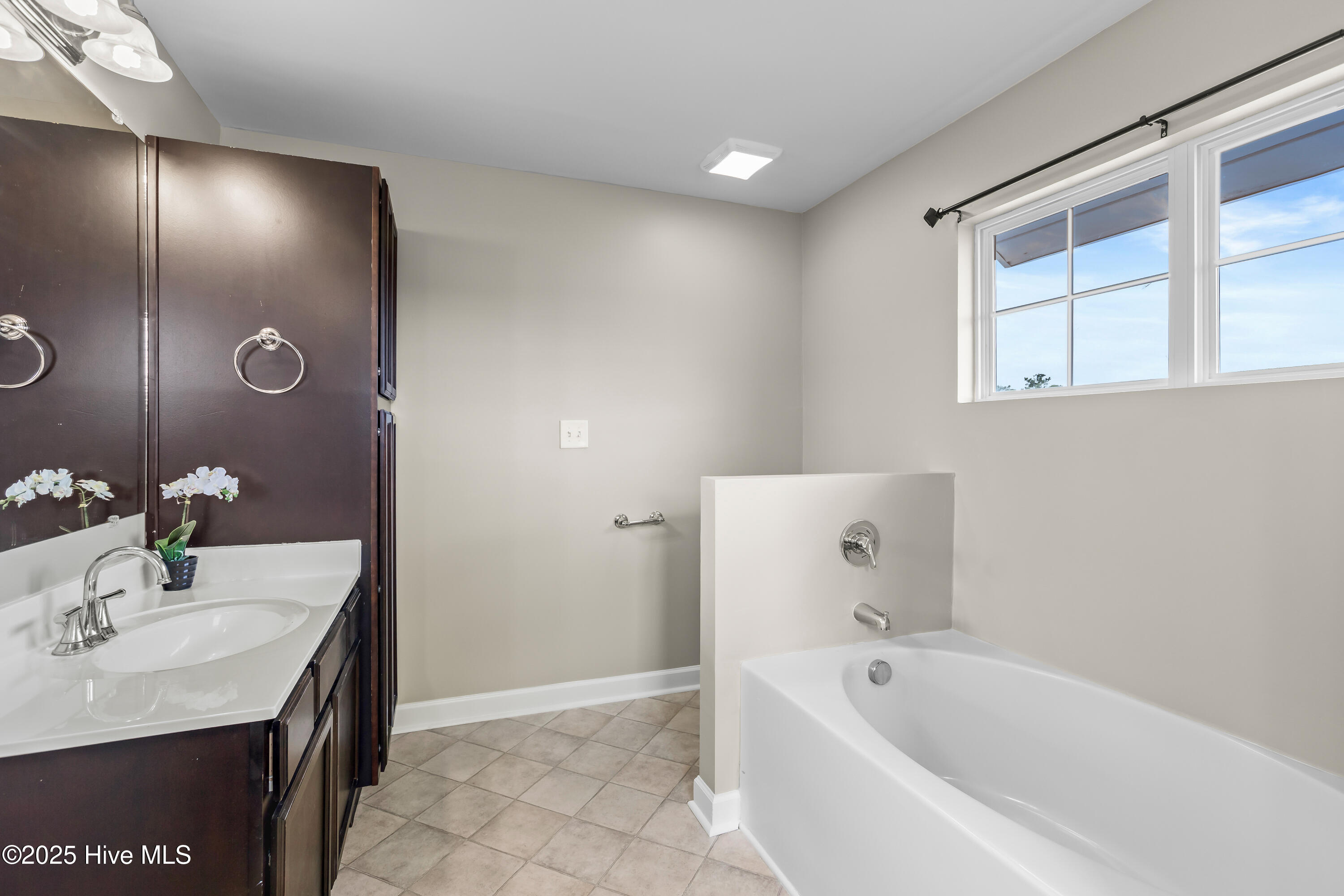 100541001 | Photo 17