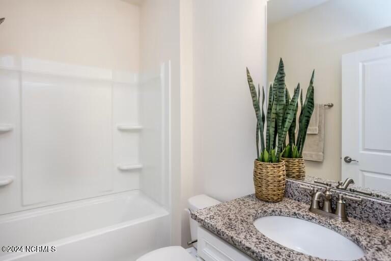 100487801 | Photo 16