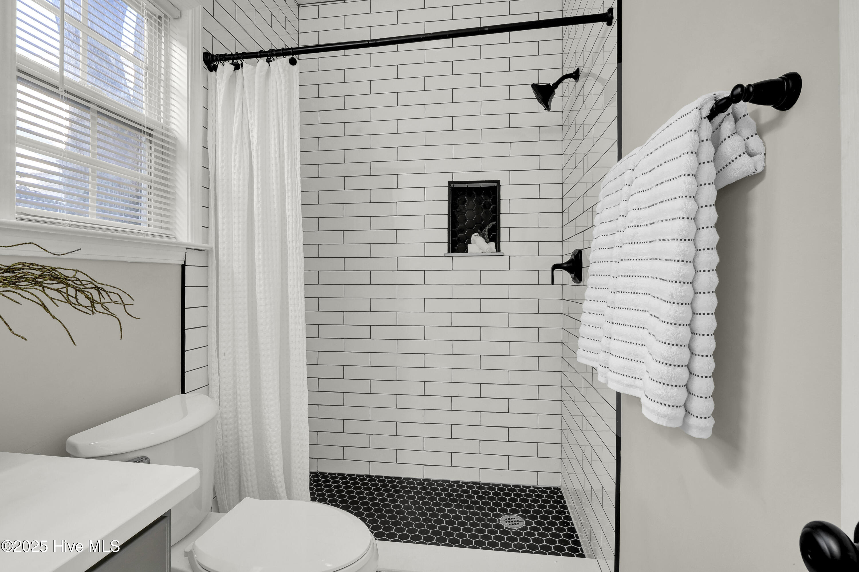 100546449 | Photo 20