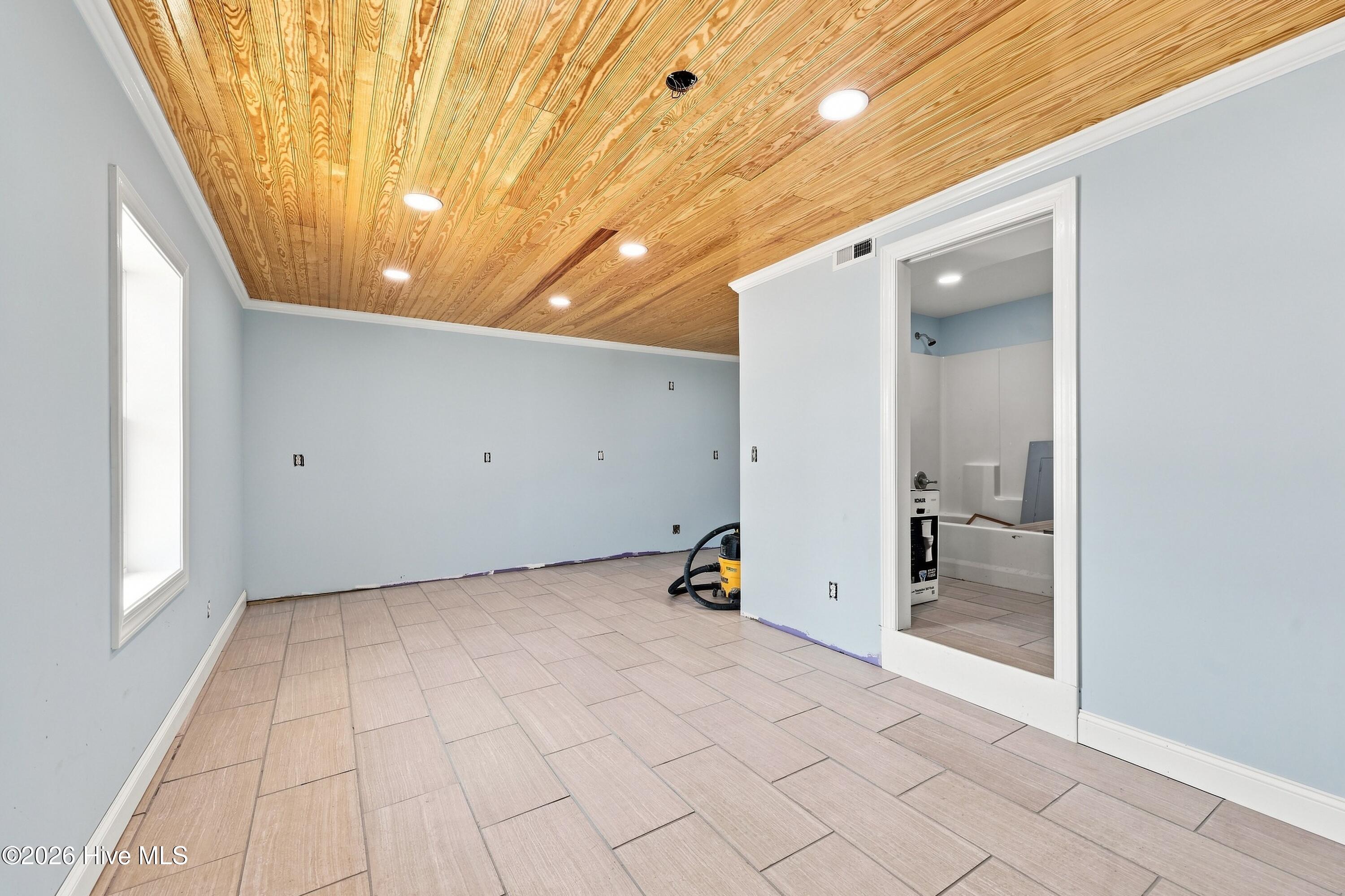 1 of 3 Apartments.