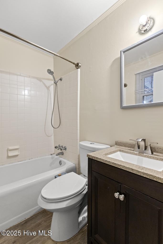 100526161 | Photo 17