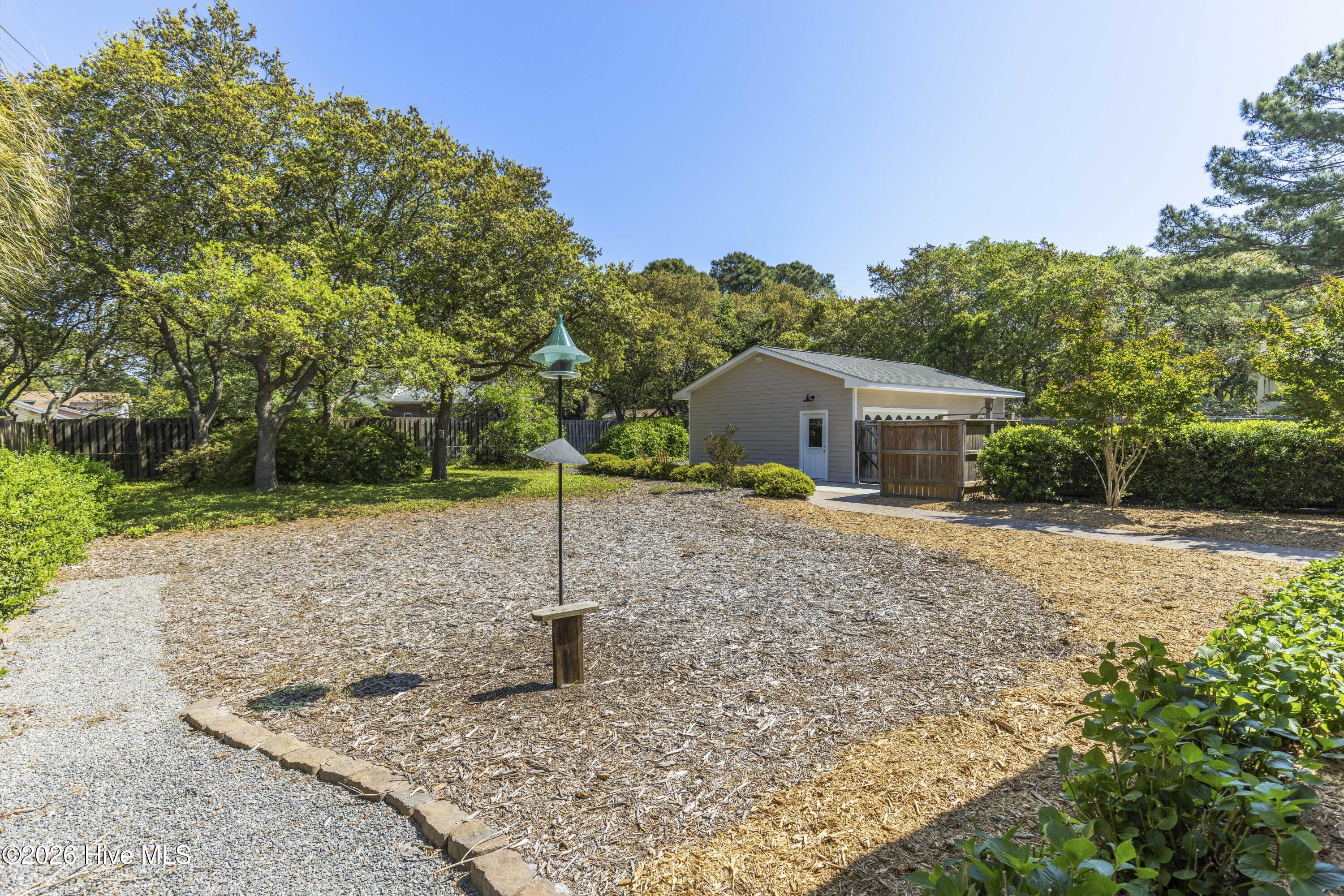 100569579 | Photo 21