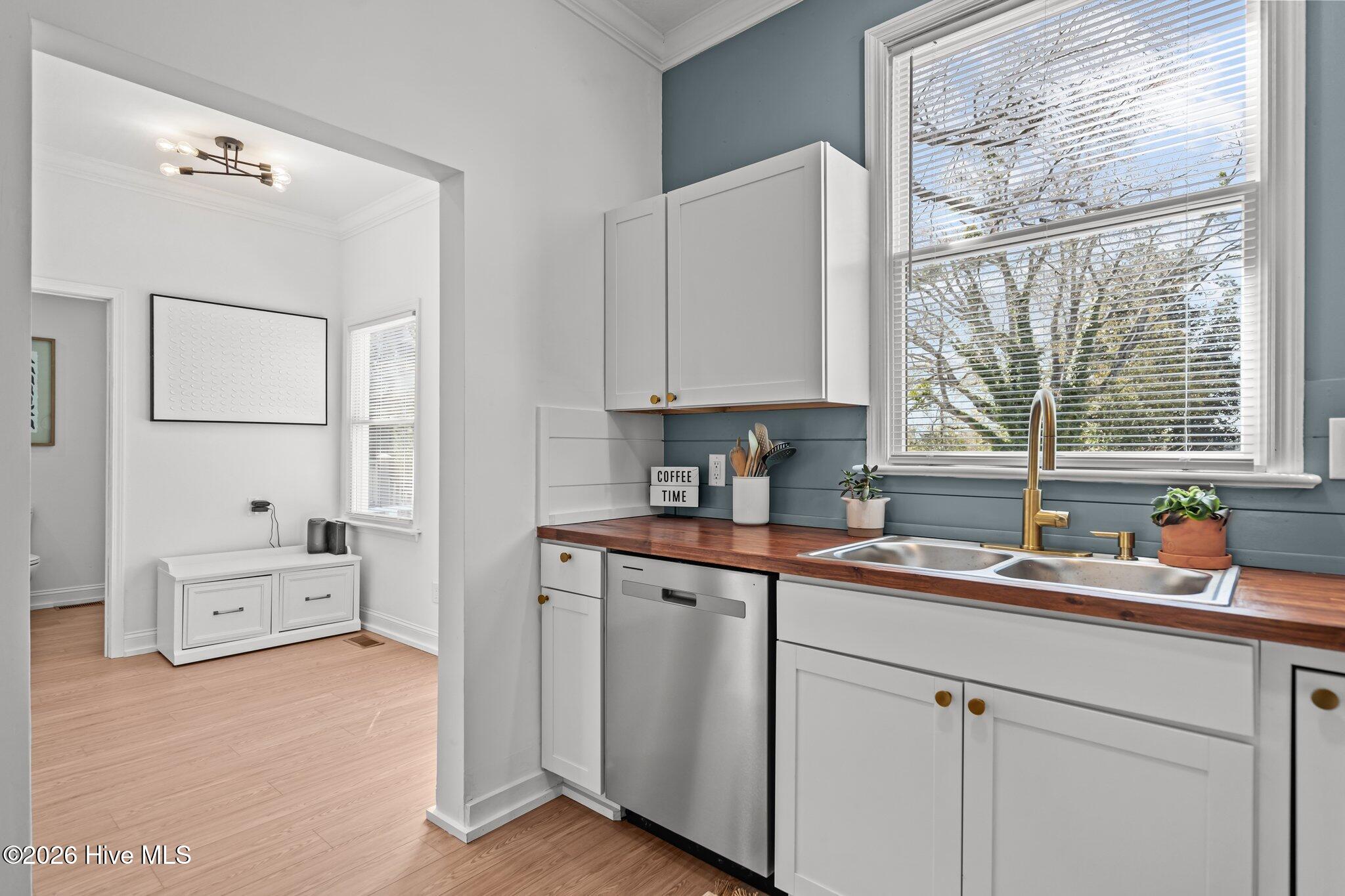 100550595 | Photo 19